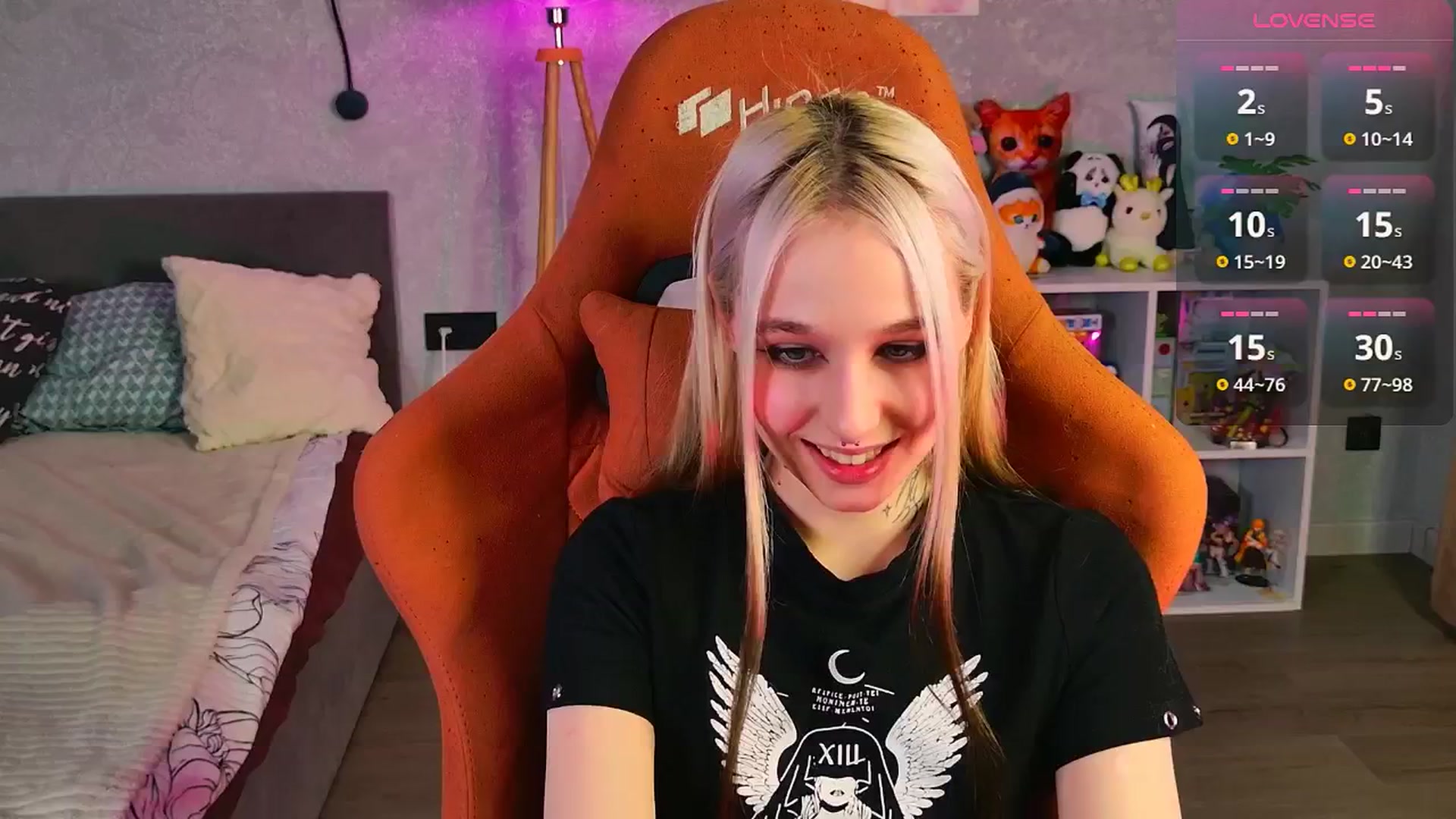 Gallery image thumbnail from Melisandea's myfreecams stream on, 04/16/2026, 18:27 image 17 of 20