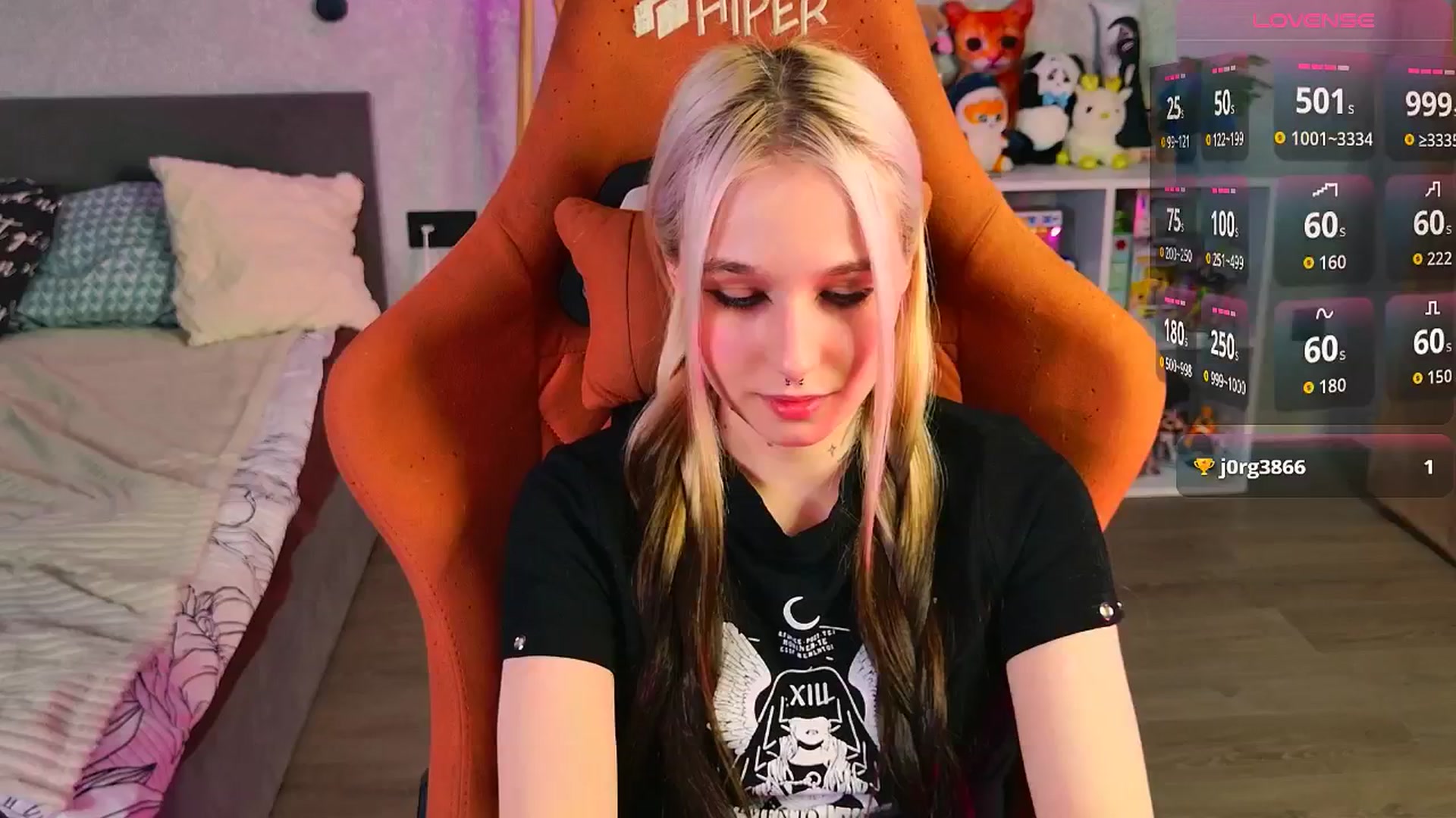 Gallery image thumbnail from Melisandea's myfreecams stream on, 04/16/2026, 22:12 image 2 of 20