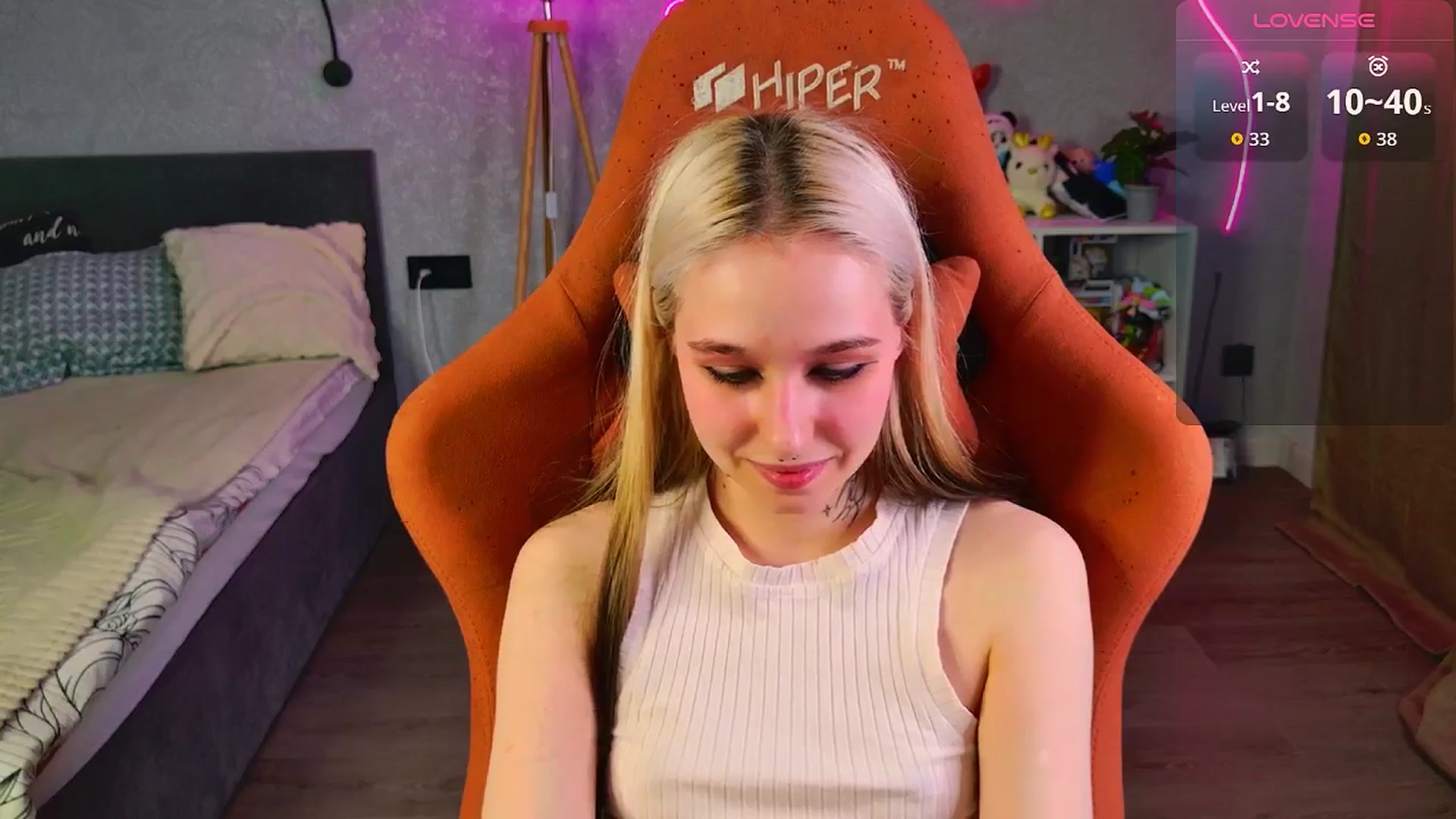 Gallery image thumbnail from Melisandea's myfreecams stream on, 04/20/2026, 19:38 image 3 of 20