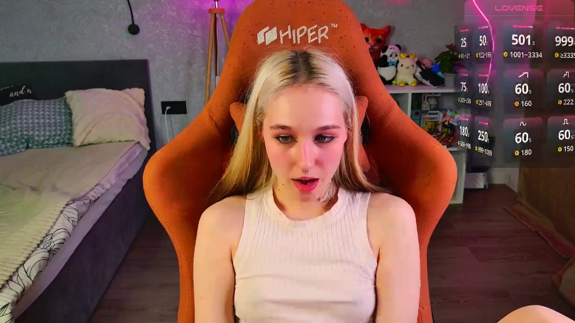 Gallery image thumbnail from Melisandea's myfreecams stream on, 04/20/2026, 19:38 image 5 of 20