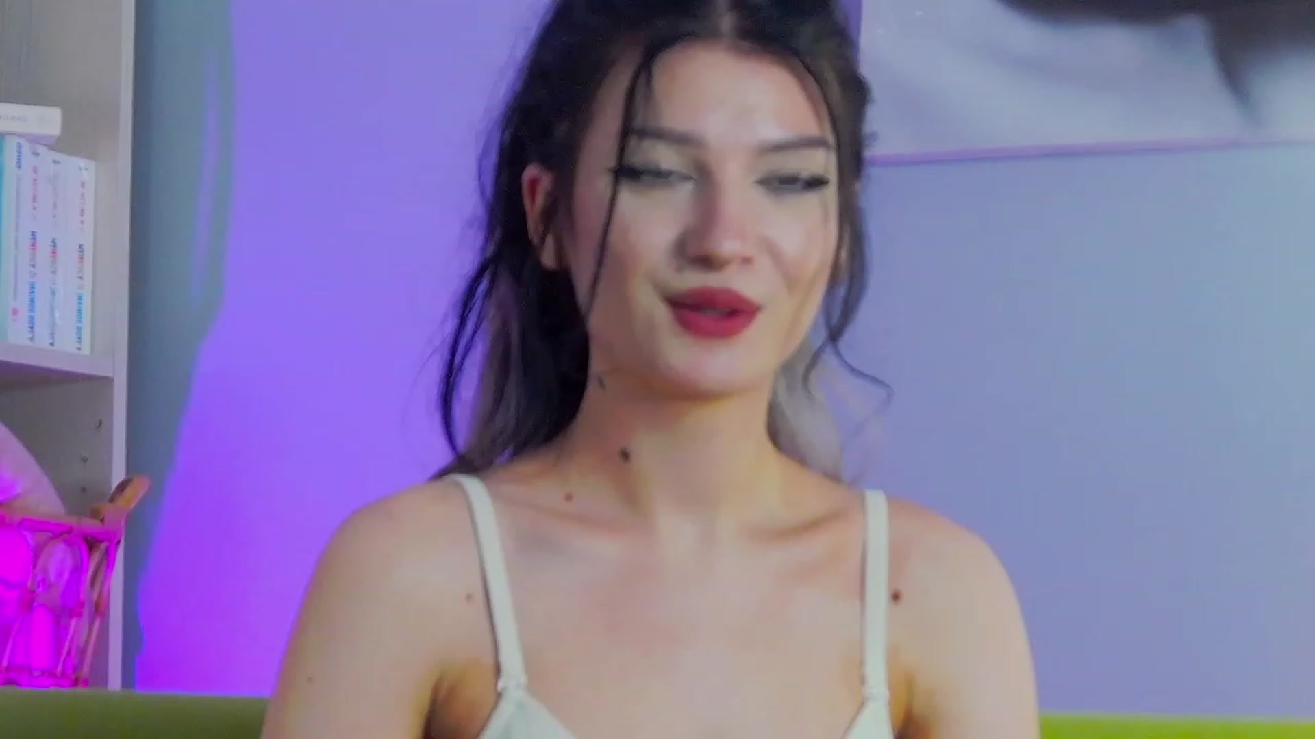 Gallery image thumbnail from MelissaFlyn's myfreecams stream on, 04/16/2023, 15:59 image 6 of 20