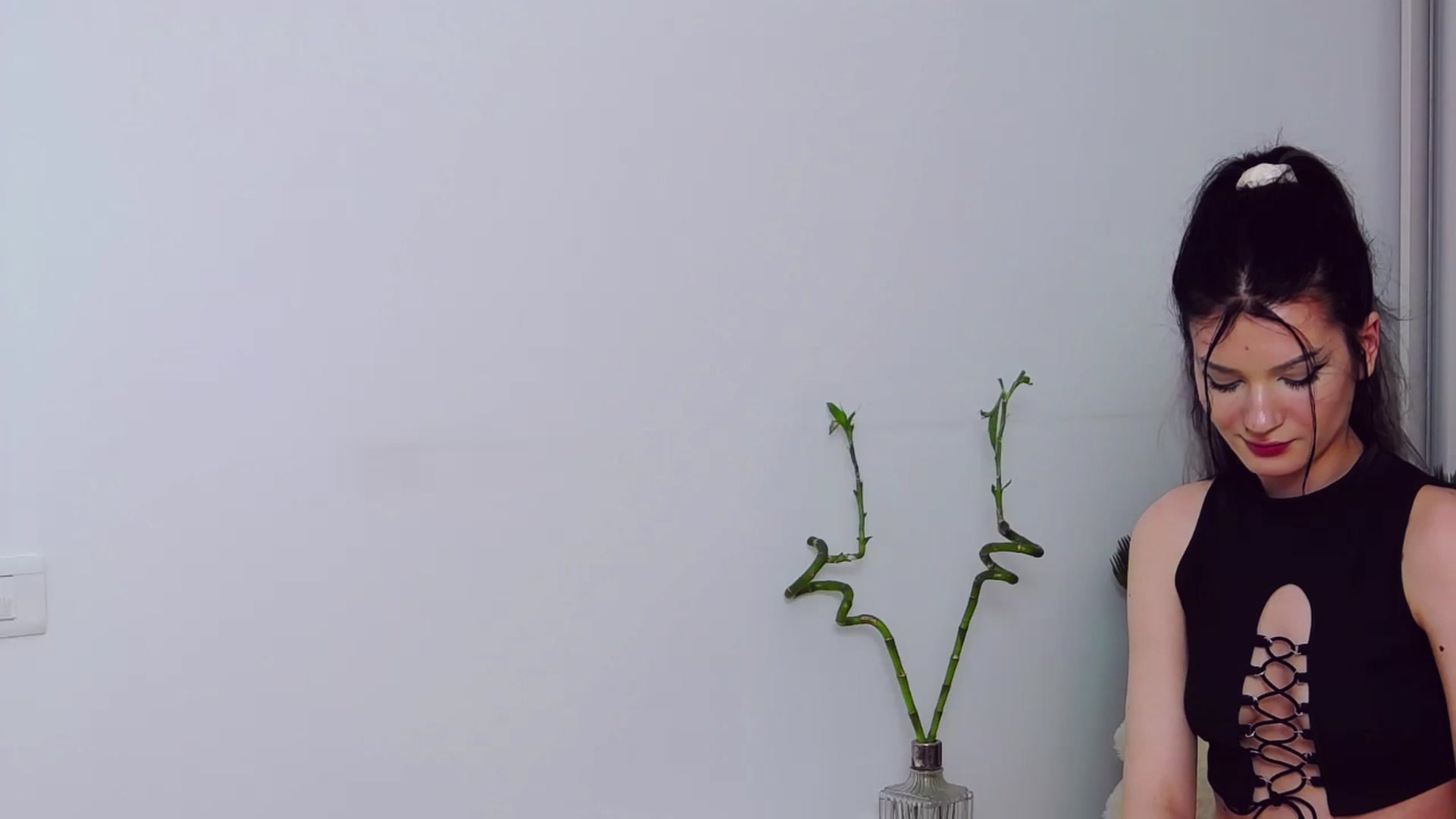 Gallery image thumbnail from MelissaFlyn's myfreecams stream on, 05/27/2023, 18:02 image 1 of 20