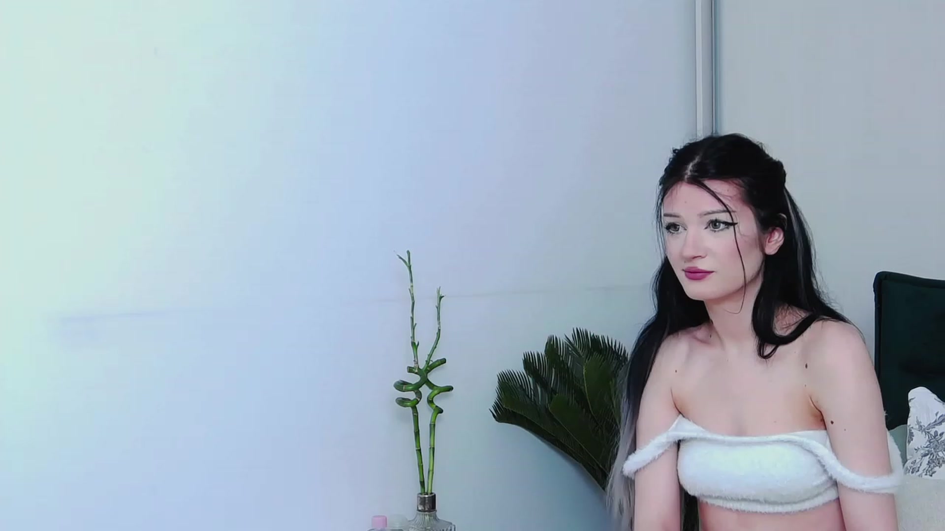 Gallery image thumbnail from MelissaFlyn's myfreecams stream on, 06/08/2023, 10:41 image 5 of 20