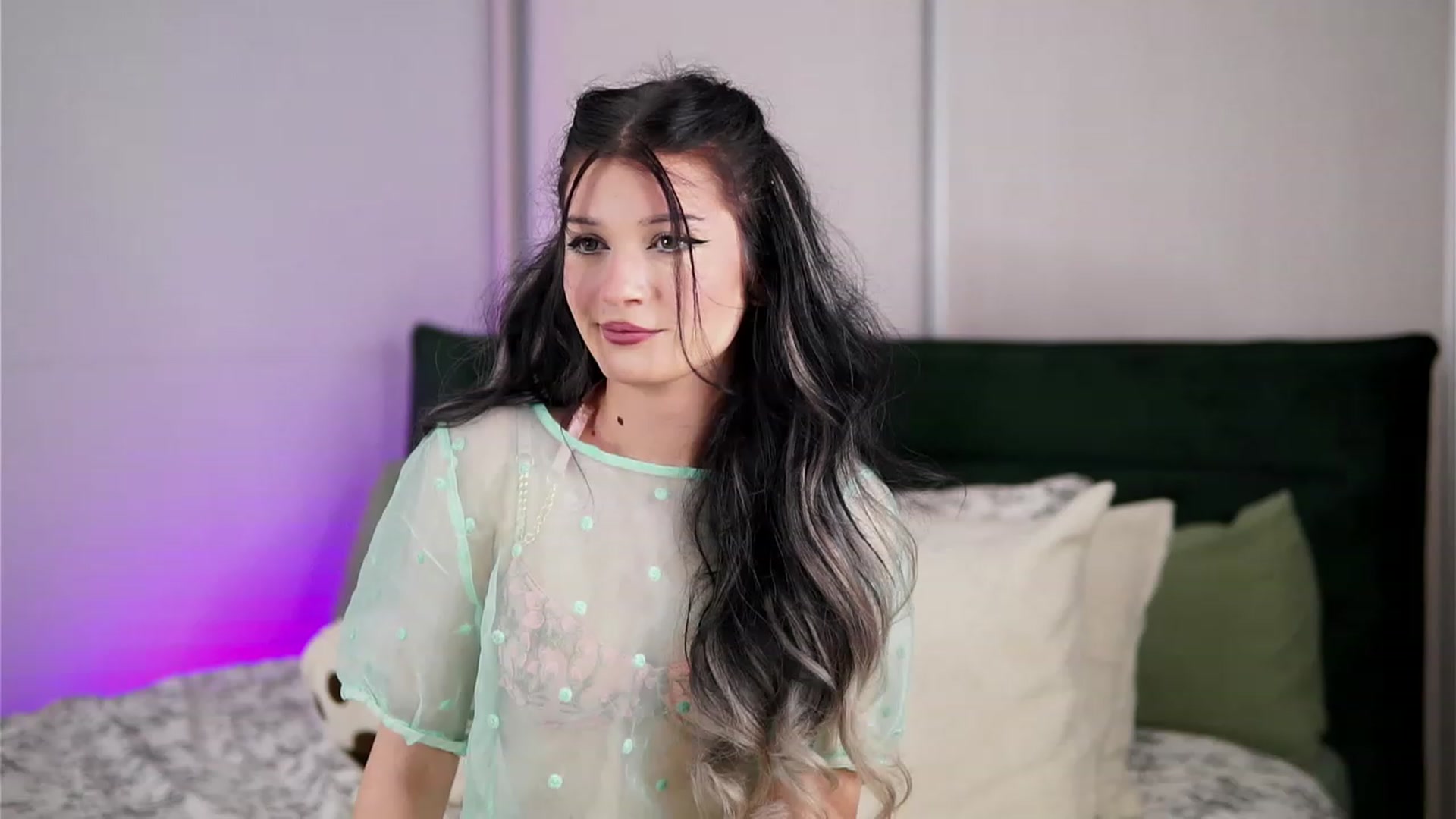 Gallery image thumbnail from MelissaFlyn's myfreecams stream on, 06/18/2023, 11:41 image 6 of 20