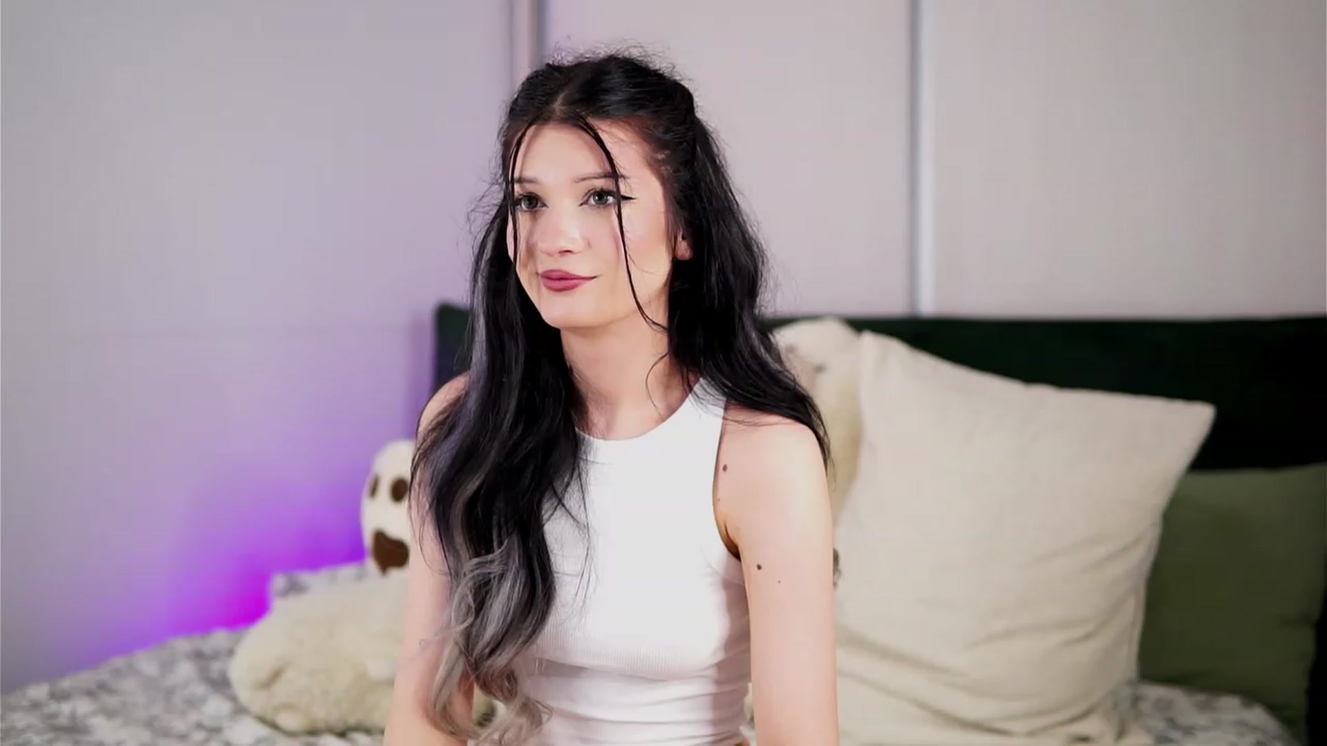 Gallery image thumbnail from MelissaFlyn's myfreecams stream on, 06/20/2023, 14:57 image 12 of 20