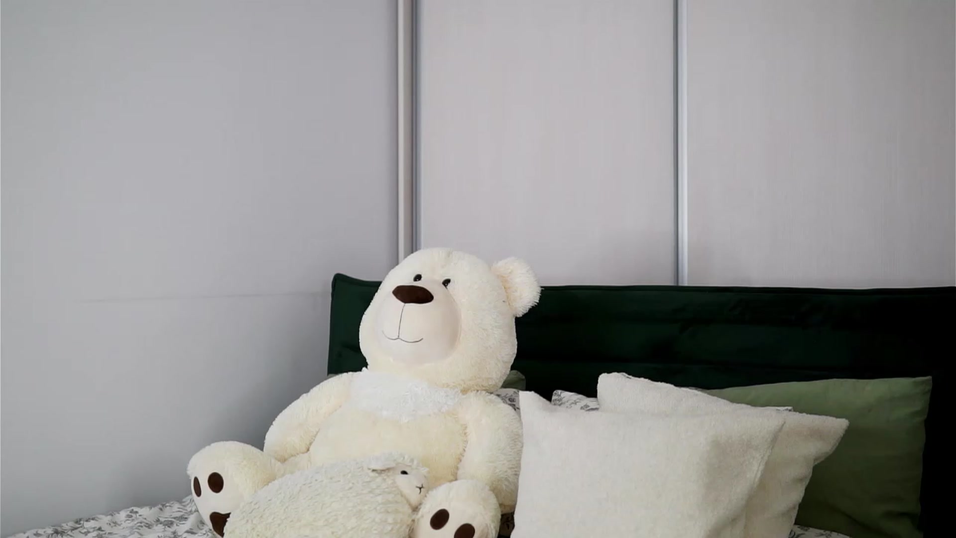 Gallery image thumbnail from MelissaFlyn's myfreecams stream on, 06/24/2023, 11:34 image 11 of 20