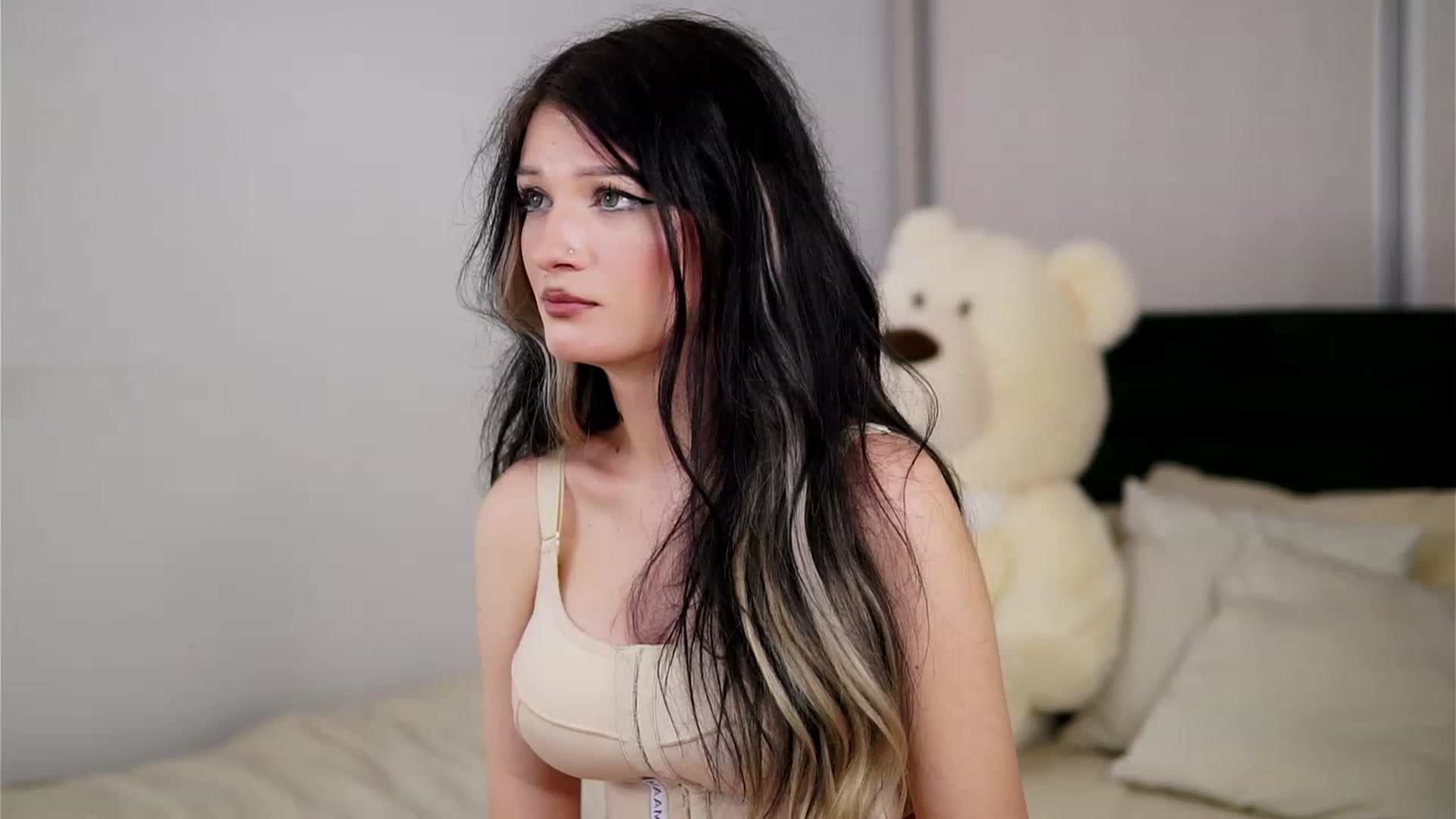 Gallery image thumbnail from MelissaFlyn's myfreecams stream on, 08/18/2023, 09:18 image 17 of 20