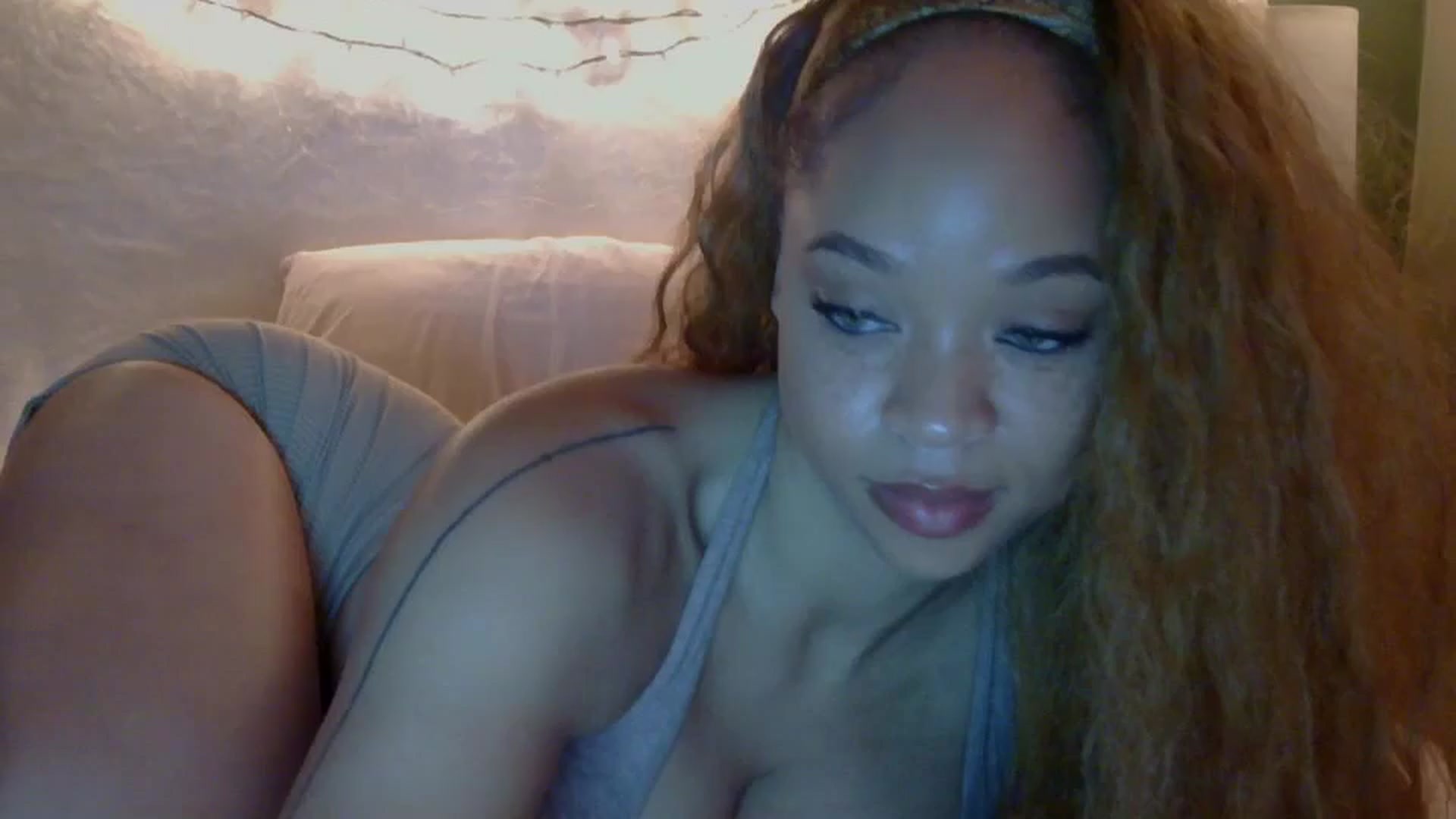 Gallery image thumbnail from MelissaGee's myfreecams stream on, 07/13/2025, 13:08 image 13 of 20