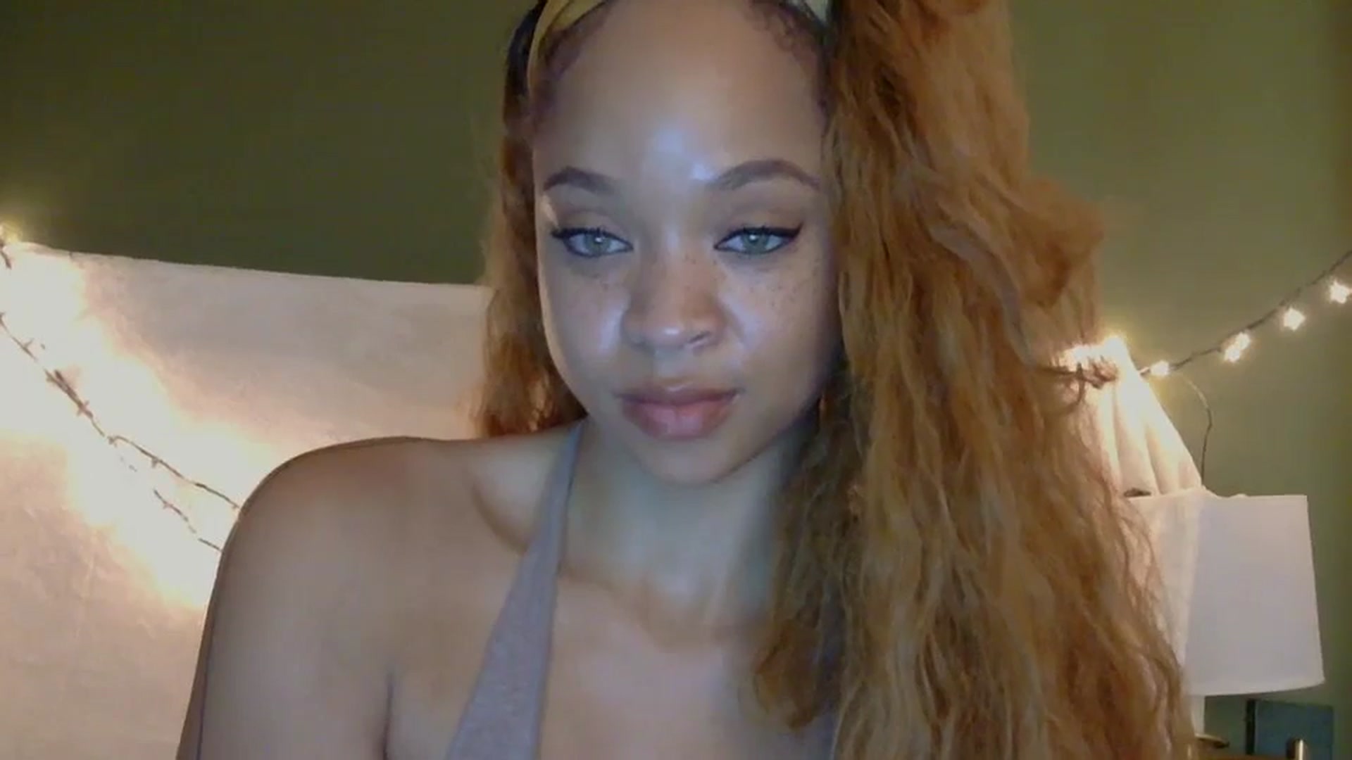 Gallery image thumbnail from MelissaGee's myfreecams stream on, 07/13/2025, 18:18 image 19 of 20