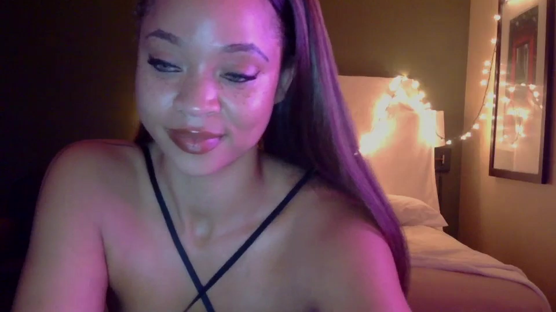 Gallery image thumbnail from MelissaGee's myfreecams stream on, 07/20/2025, 09:47 image 8 of 20