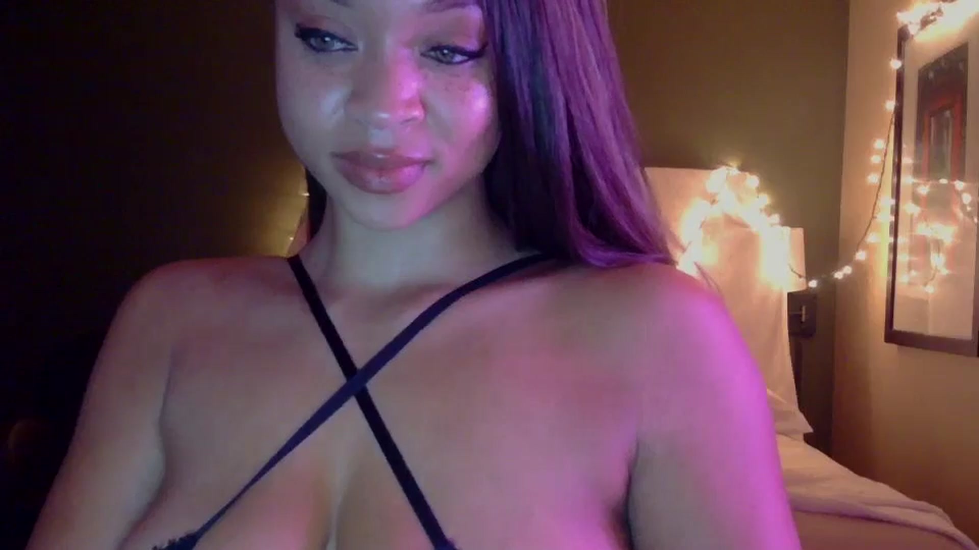 Gallery image thumbnail from MelissaGee's myfreecams stream on, 07/20/2025, 11:01 image 9 of 20