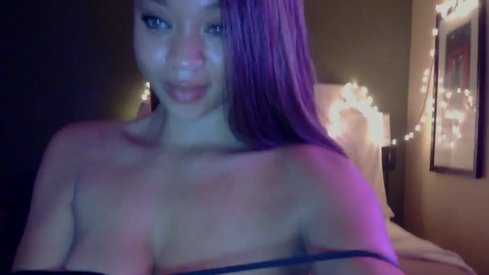 Gallery image thumbnail from MelissaGee's myfreecams stream on, 07/20/2025, 11:01 image 18 of 20