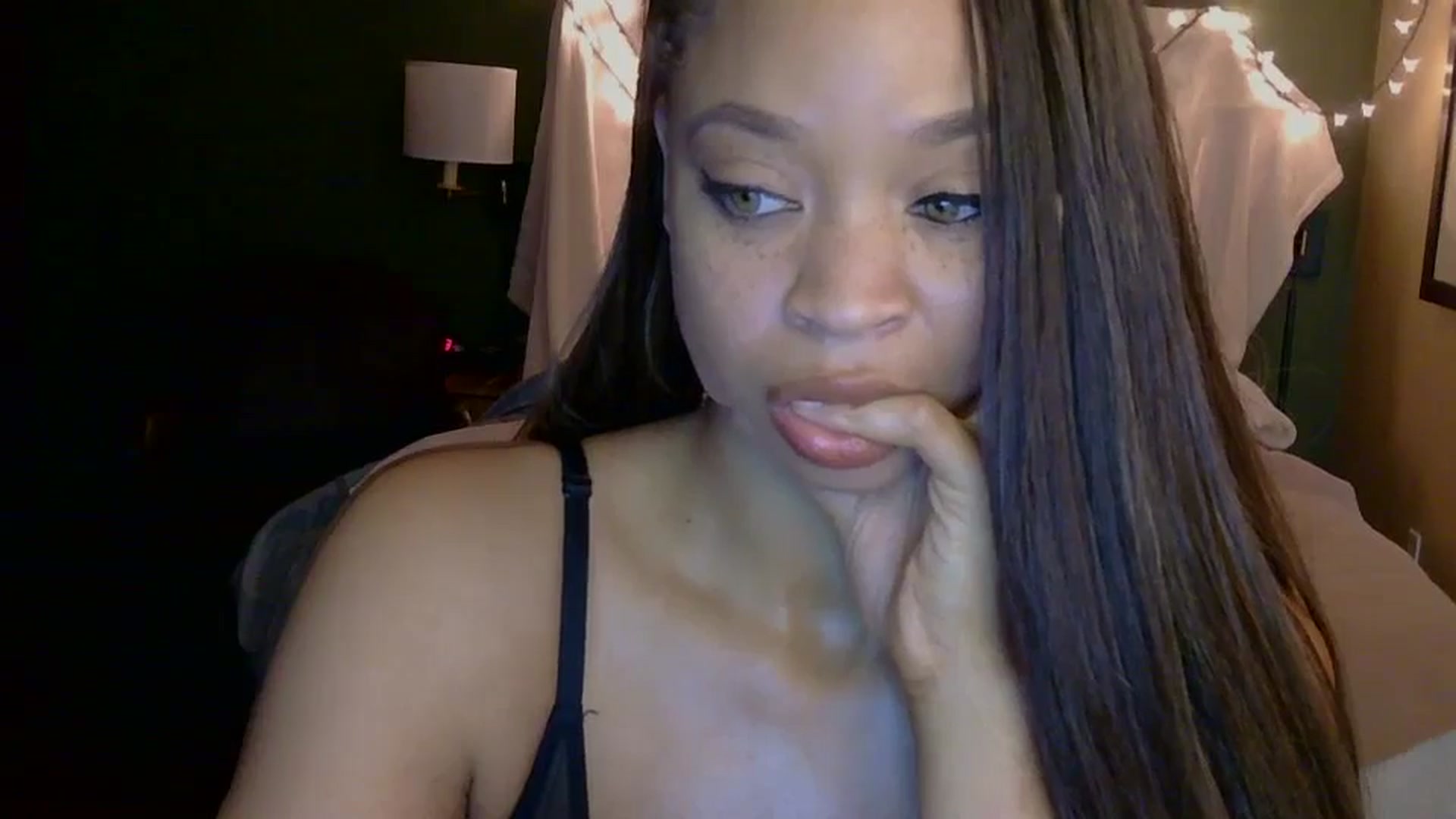 Gallery image thumbnail from MelissaGee's myfreecams stream on, 07/26/2025, 17:55 image 20 of 20