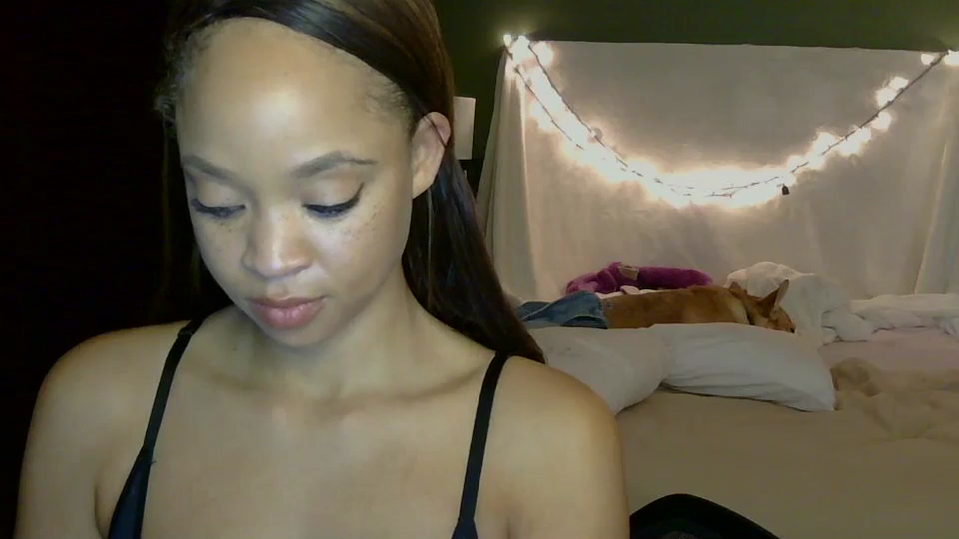 Gallery image thumbnail from MelissaGee's myfreecams stream on, 07/26/2025, 17:55 image 2 of 20