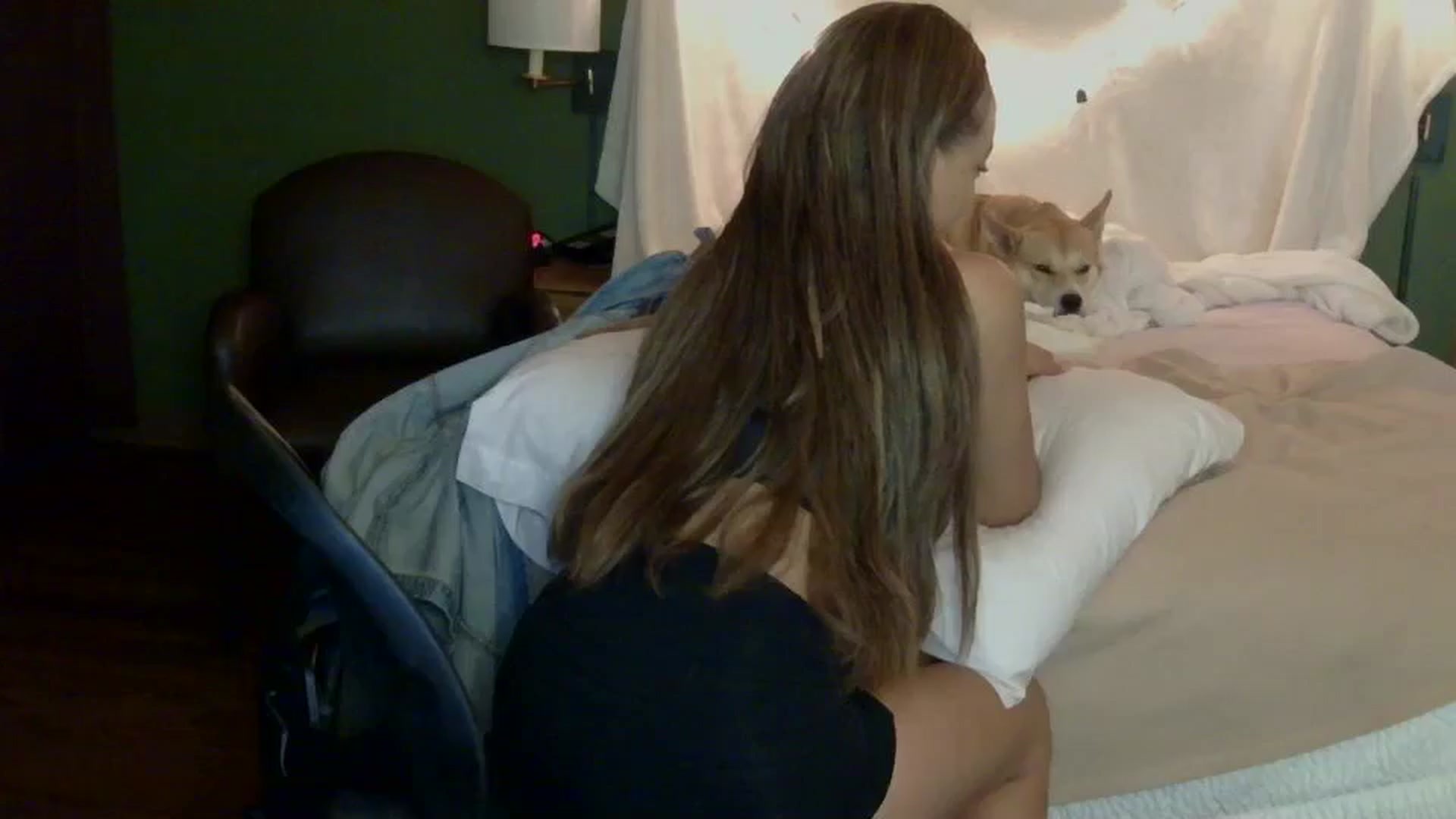 Gallery image thumbnail from MelissaGee's myfreecams stream on, 07/26/2025, 17:55 image 6 of 20