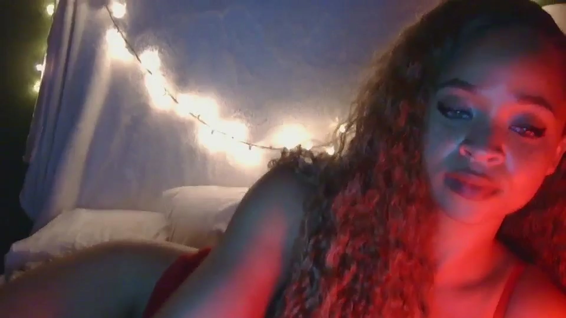 Gallery image thumbnail from MelissaGee's myfreecams stream on, 09/27/2025, 21:30 image 7 of 20