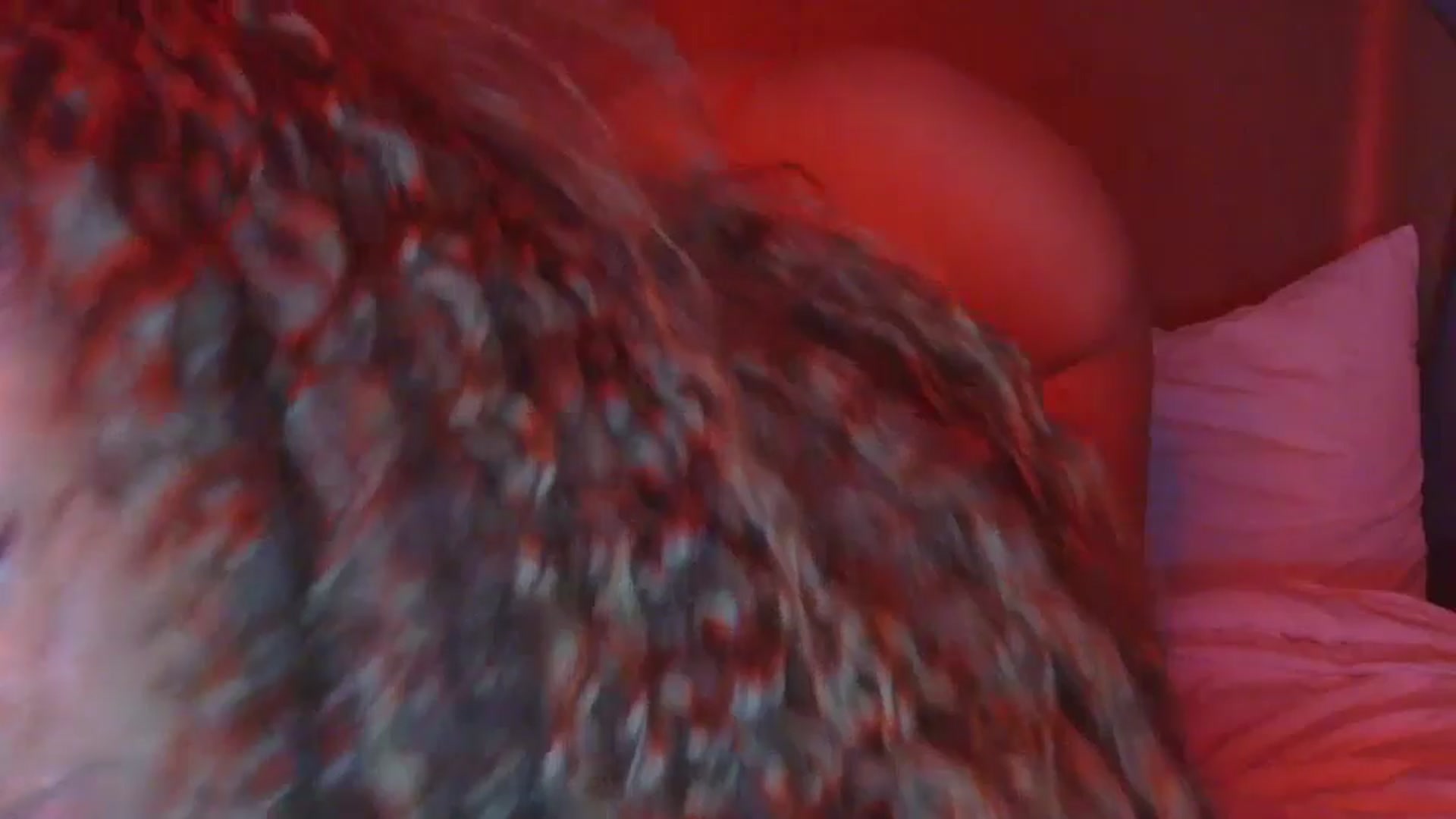 Gallery image thumbnail from MelissaGee's myfreecams stream on, 10/03/2025, 19:23 image 15 of 20