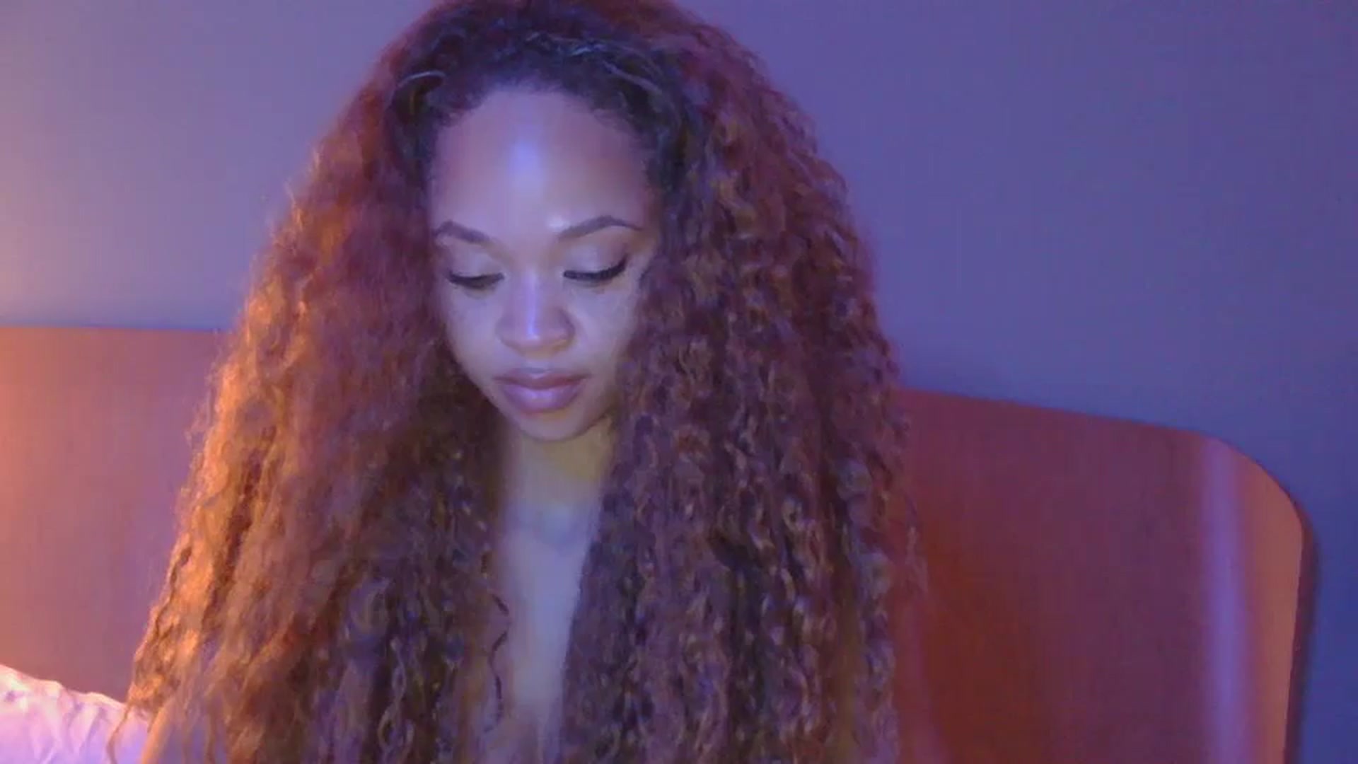 Gallery image thumbnail from MelissaGee's myfreecams stream on, 10/04/2025, 21:50 image 7 of 20