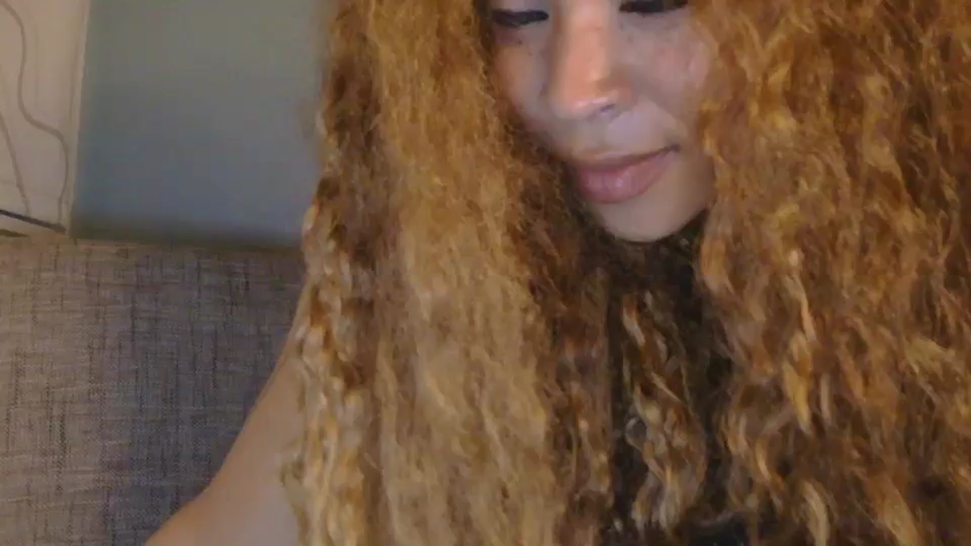 Gallery image thumbnail from MelissaGee's myfreecams stream on, 10/05/2025, 18:17 image 14 of 20