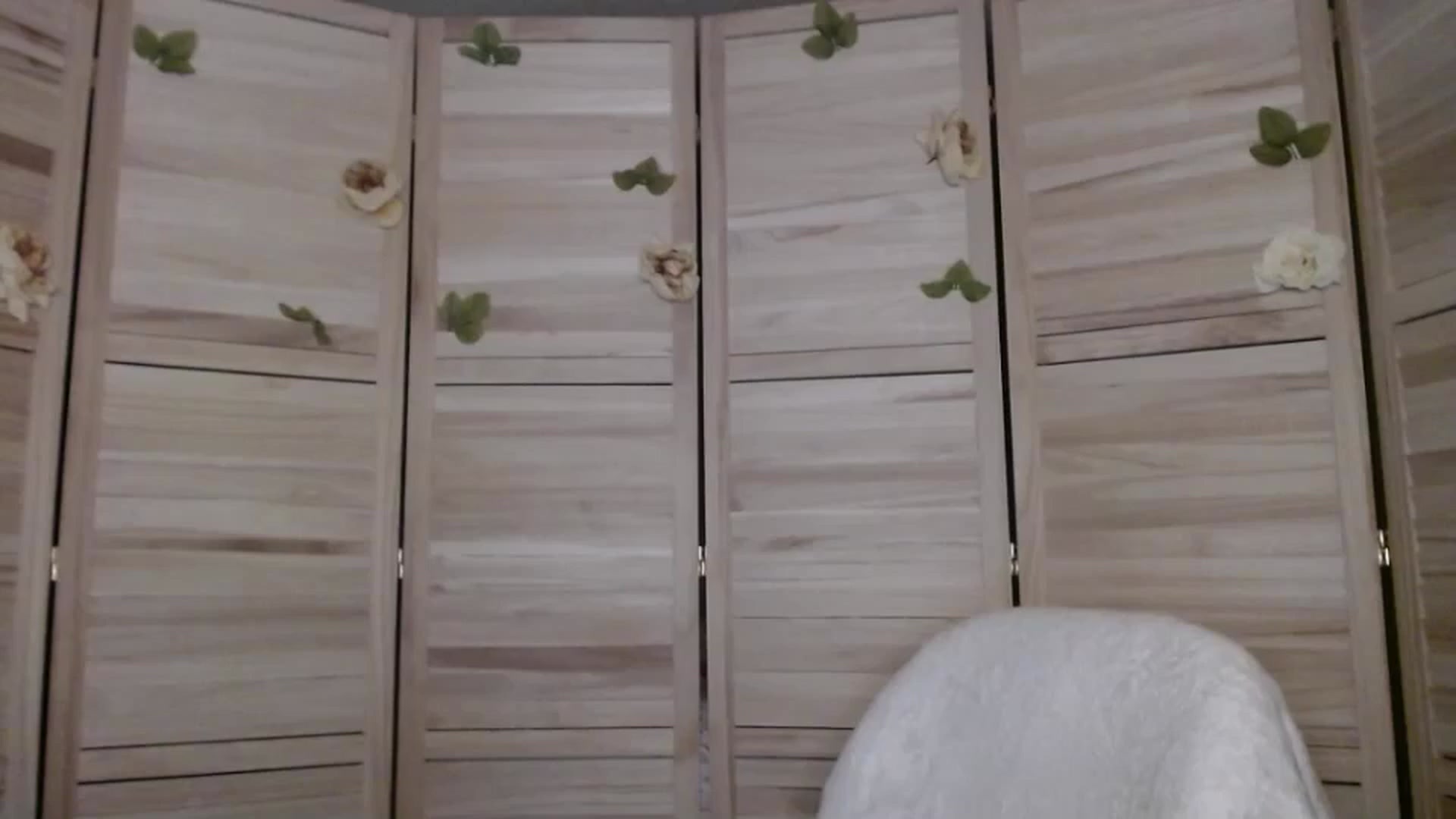 Gallery image thumbnail from MelissaGee's myfreecams stream on, 01/14/2026, 02:19 image 7 of 20