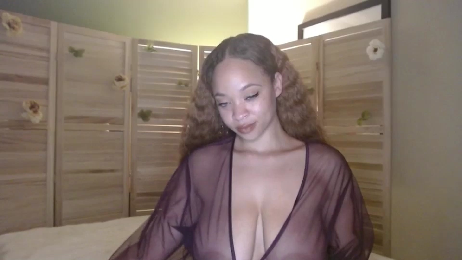 Gallery image thumbnail from MelissaGee's myfreecams stream on, 01/18/2026, 01:50 image 10 of 20