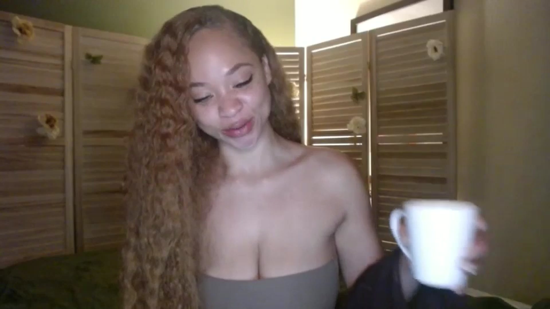 Gallery image thumbnail from MelissaGee's myfreecams stream on, 01/21/2026, 13:15 image 3 of 20