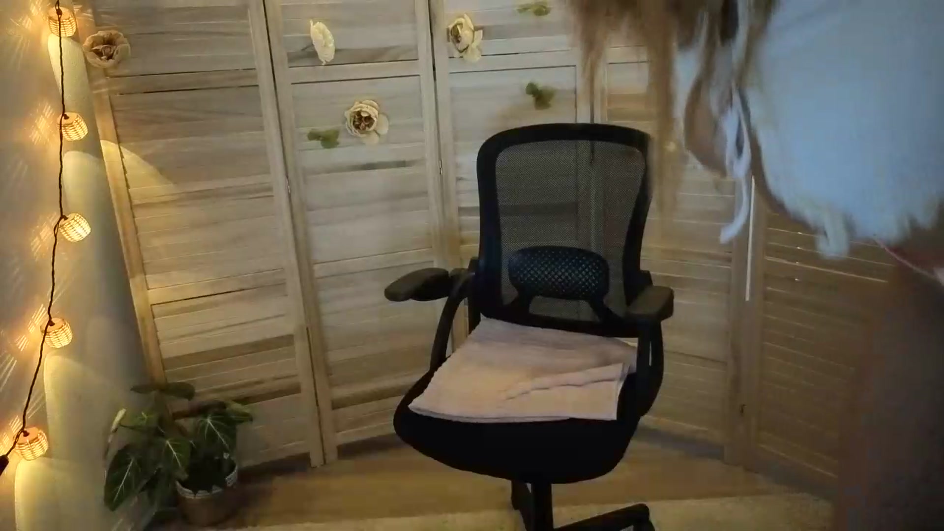 Gallery image thumbnail from MelissaGee's myfreecams stream on, 06/27/2026, 19:54 image 2 of 20