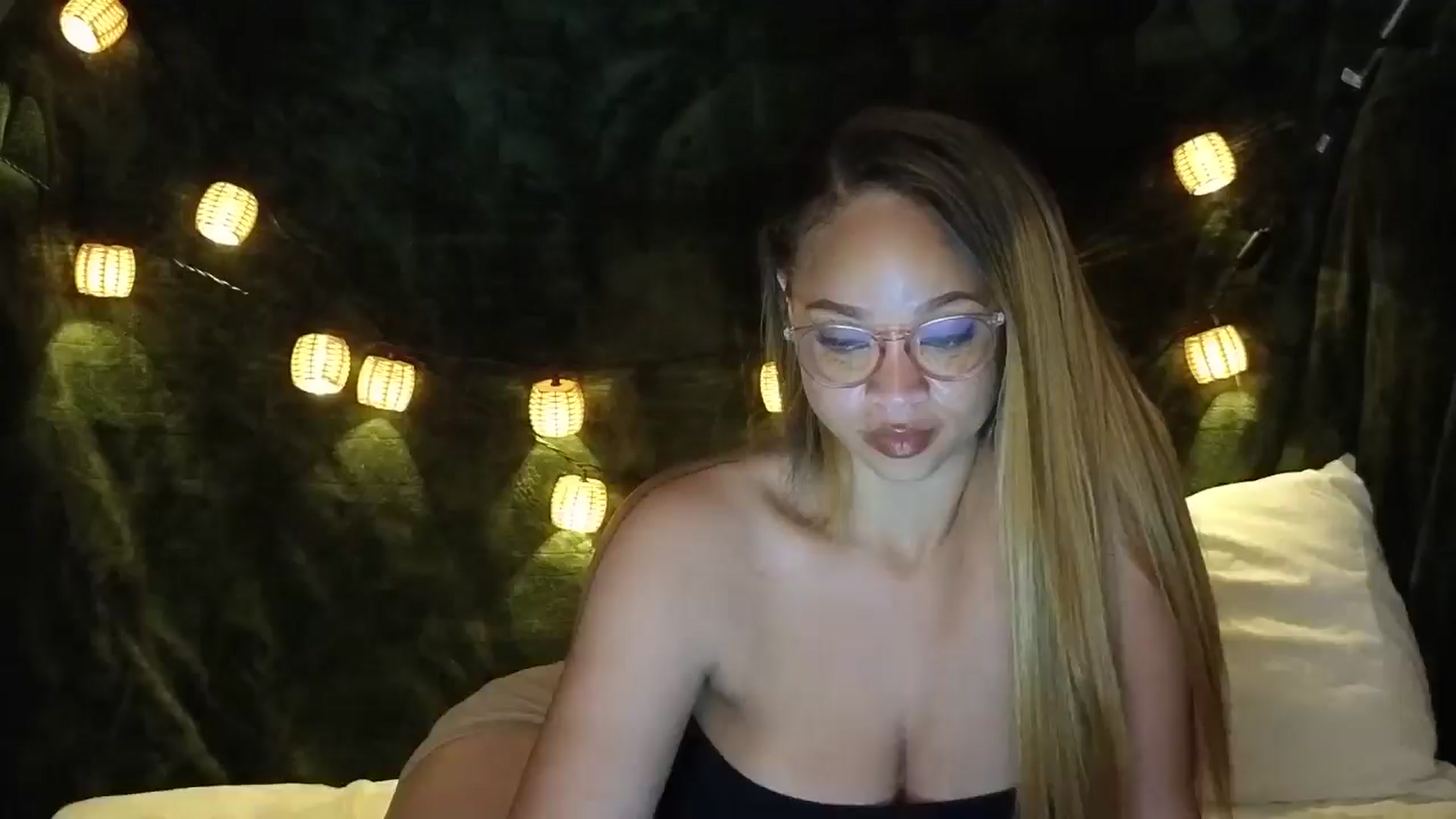 Gallery image thumbnail from MelissaGee's myfreecams stream on, 07/30/2026, 08:02 image 1 of 20