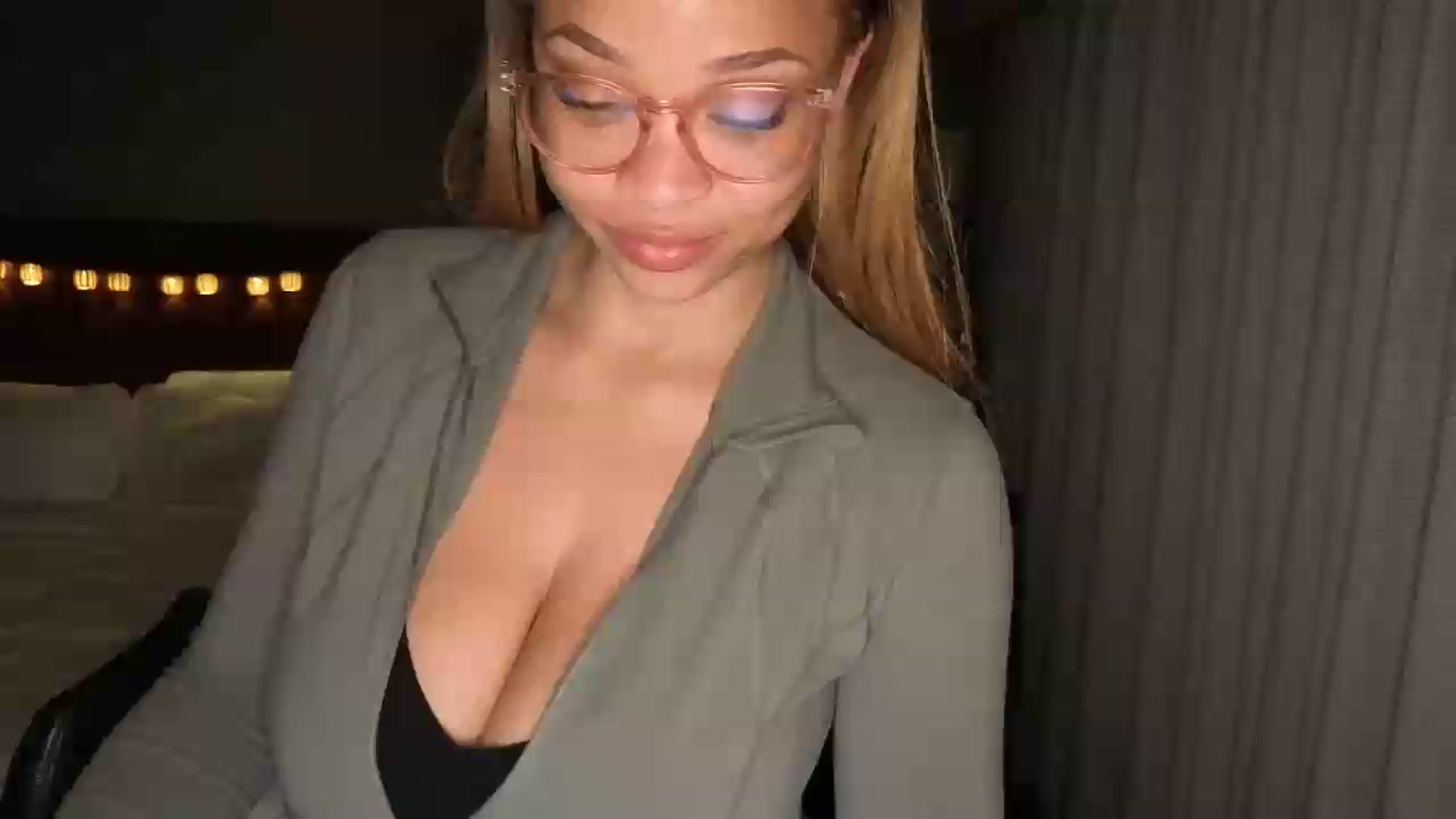 Gallery image thumbnail from MelissaGee's myfreecams stream on, 08/01/2026, 12:34 image 1 of 20