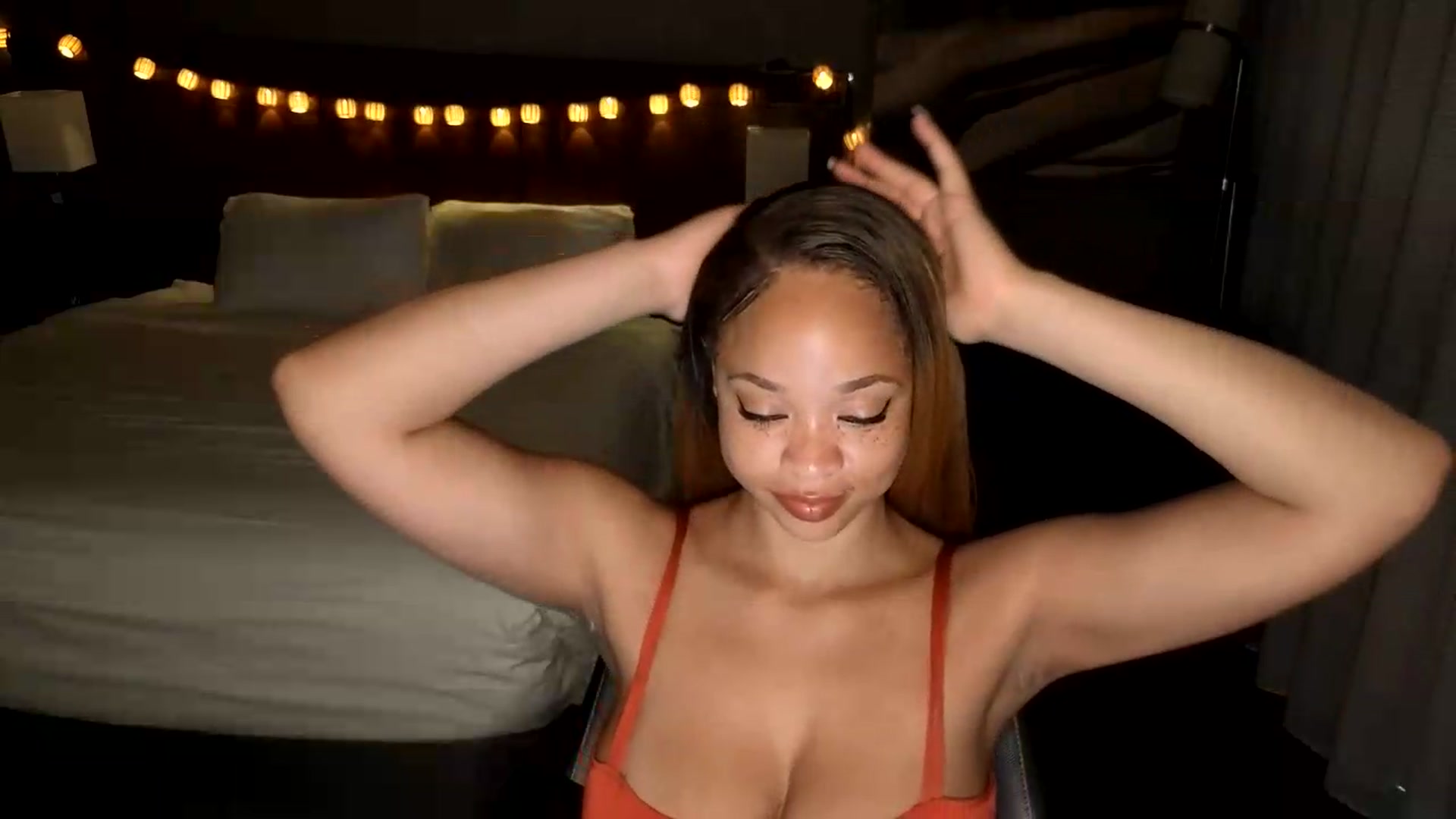 Gallery image thumbnail from MelissaGee's myfreecams stream on, 08/02/2026, 14:54 image 9 of 20