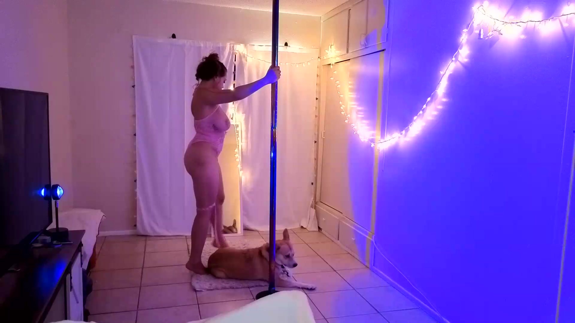 Gallery image thumbnail from MelissaGee's myfreecams stream on, 09/01/2026, 23:30 image 19 of 20