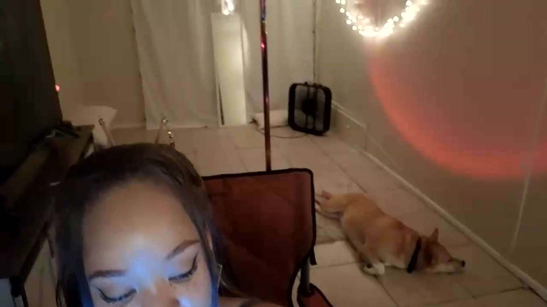 Gallery image thumbnail from MelissaGee's myfreecams stream on, 09/14/2026, 23:29 image 14 of 20