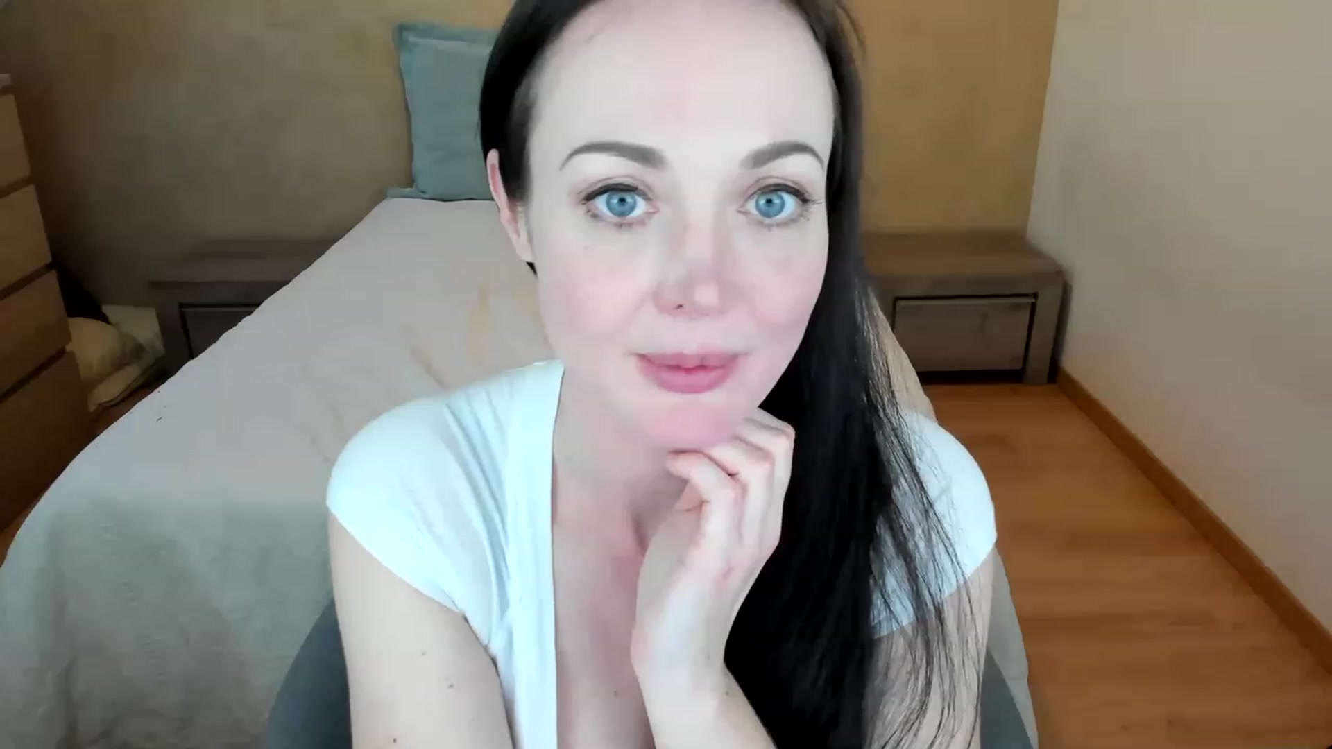 Gallery image thumbnail from MelissaLauren's myfreecams stream on, 02/26/2023, 17:48 image 3 of 20