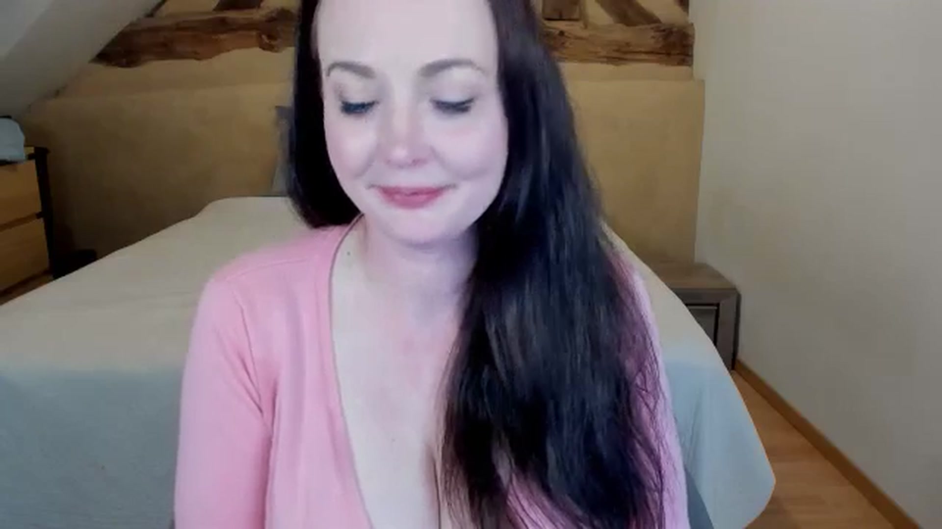 Gallery image thumbnail from MelissaLauren's myfreecams stream on, 11/19/2024, 18:33 image 7 of 20