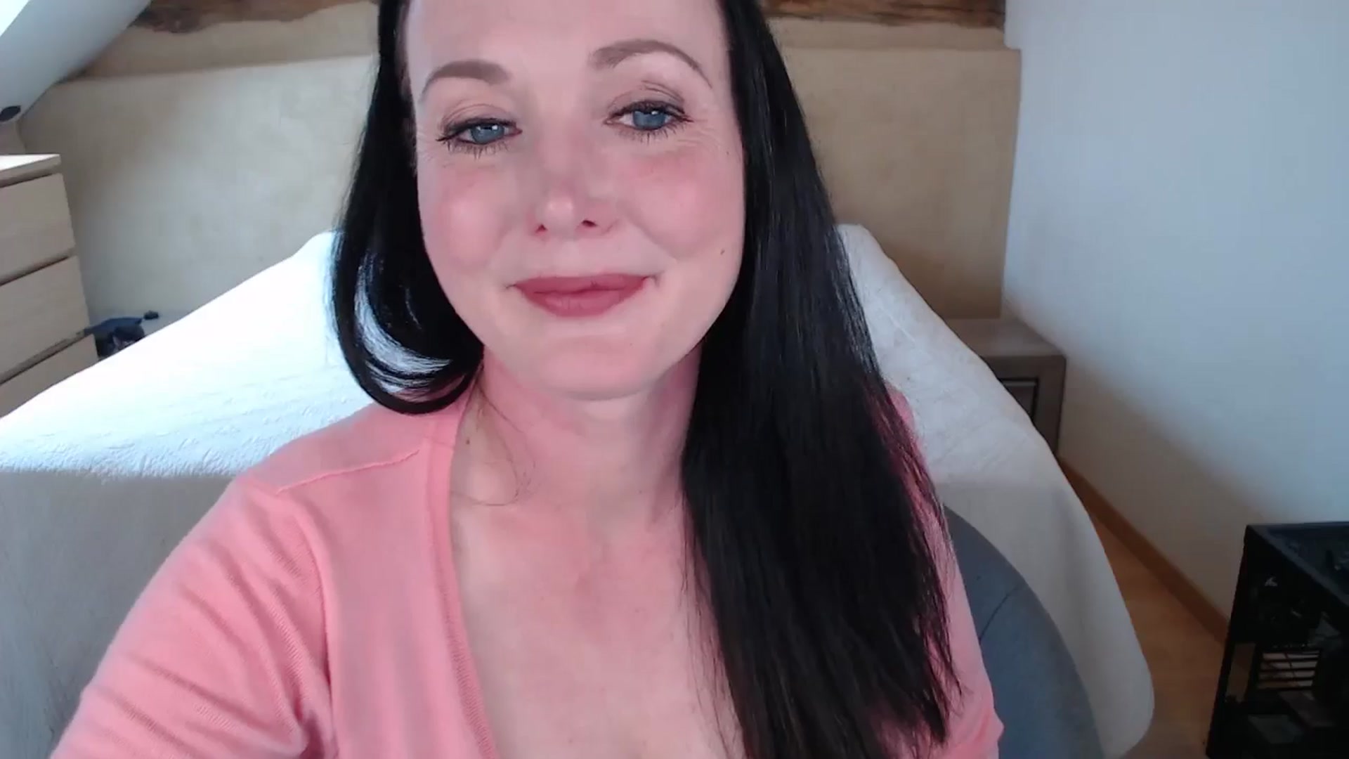 Gallery image thumbnail from MelissaLauren's myfreecams stream on, 09/26/2025, 13:16 image 5 of 20