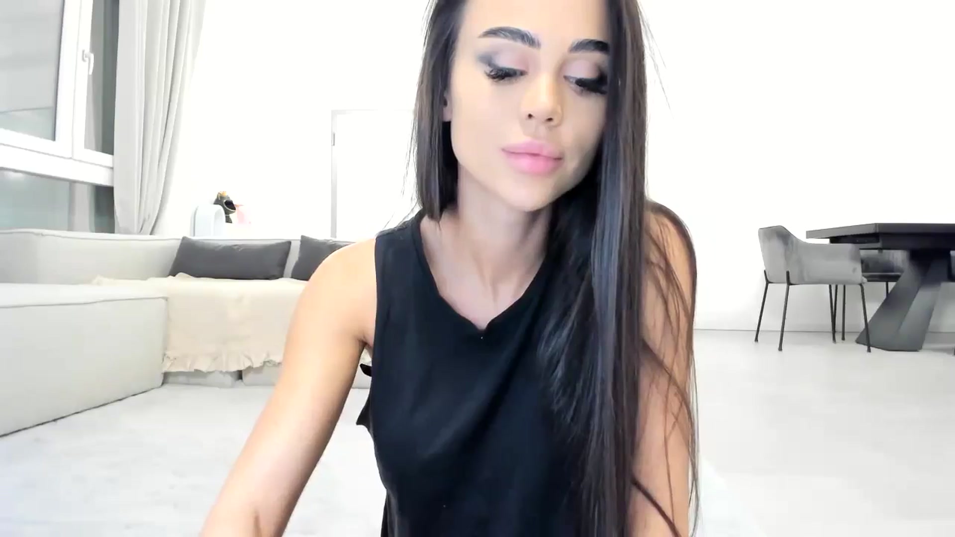 Gallery image thumbnail from Melissa_4444's myfreecams stream on, 06/24/2024, 01:25 image 12 of 20
