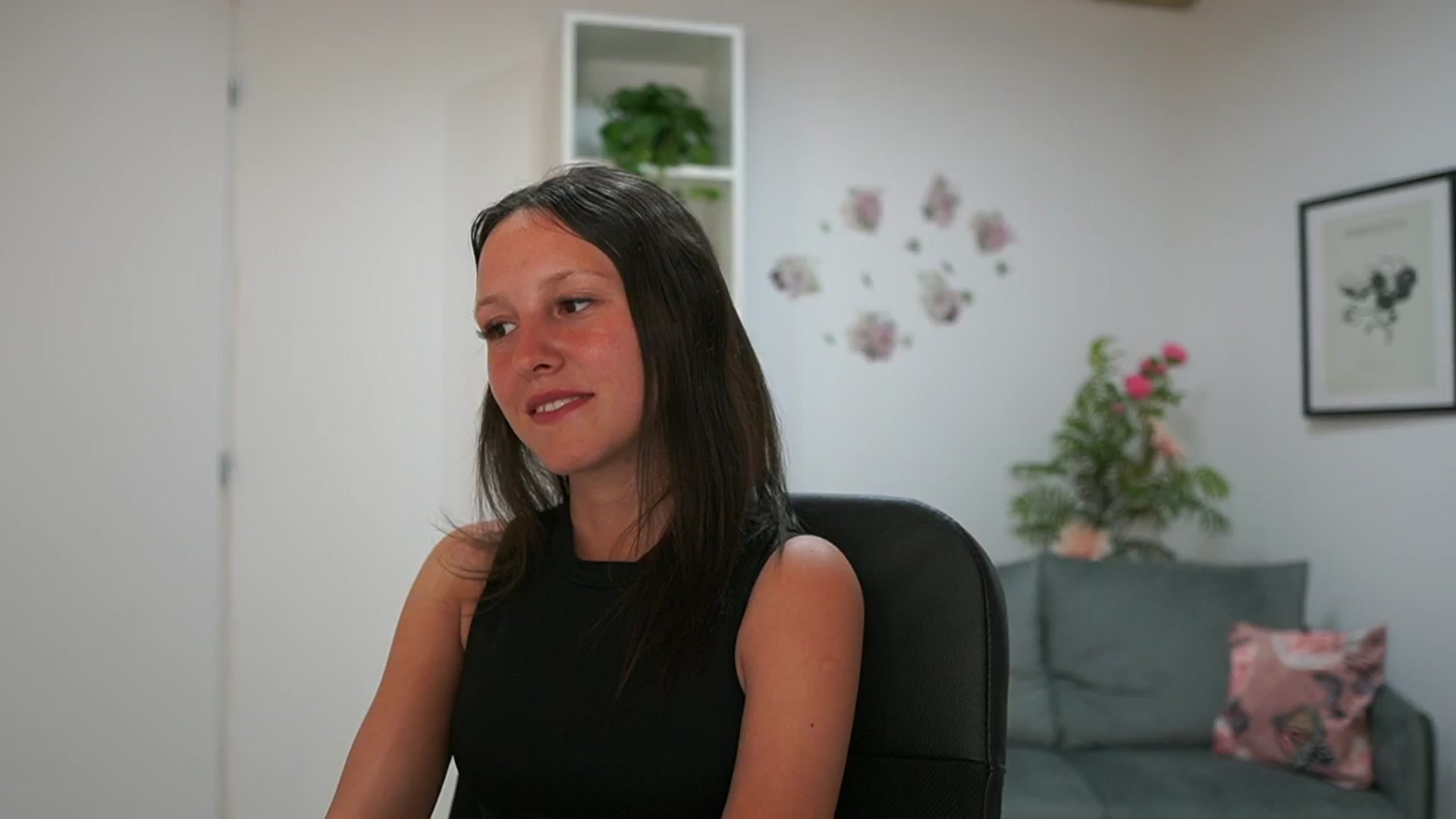 Gallery image thumbnail from Melissa__More's myfreecams stream on, 05/28/2024, 10:09 image 10 of 20