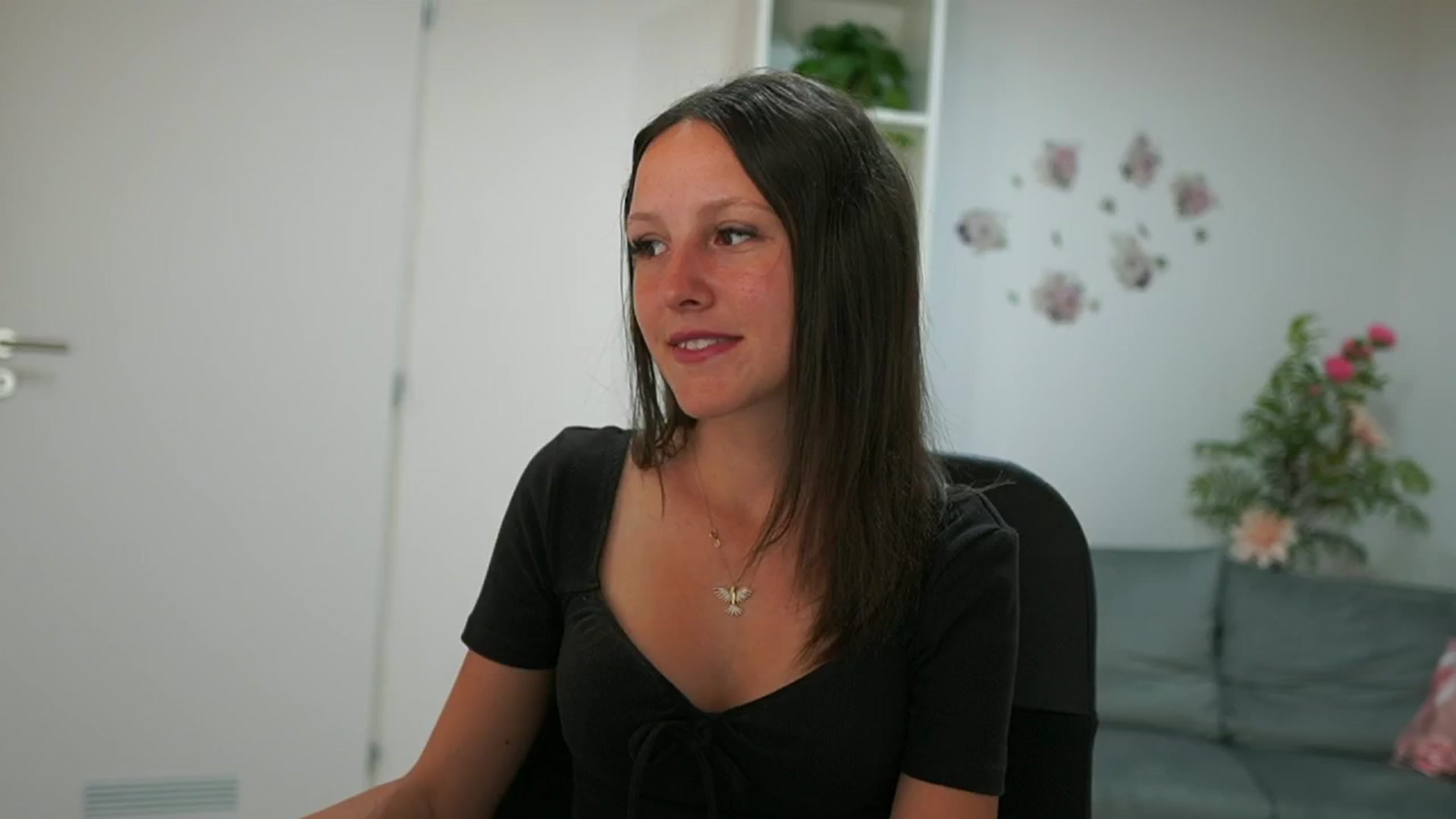 Gallery image thumbnail from Melissa__More's myfreecams stream on, 06/20/2024, 08:18 image 1 of 20