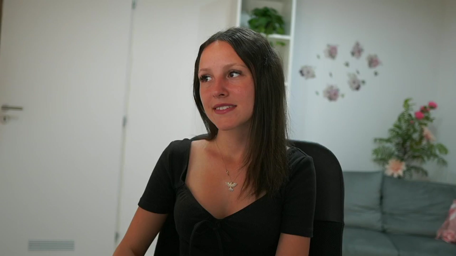 Gallery image thumbnail from Melissa__More's myfreecams stream on, 06/20/2024, 08:18 image 13 of 20