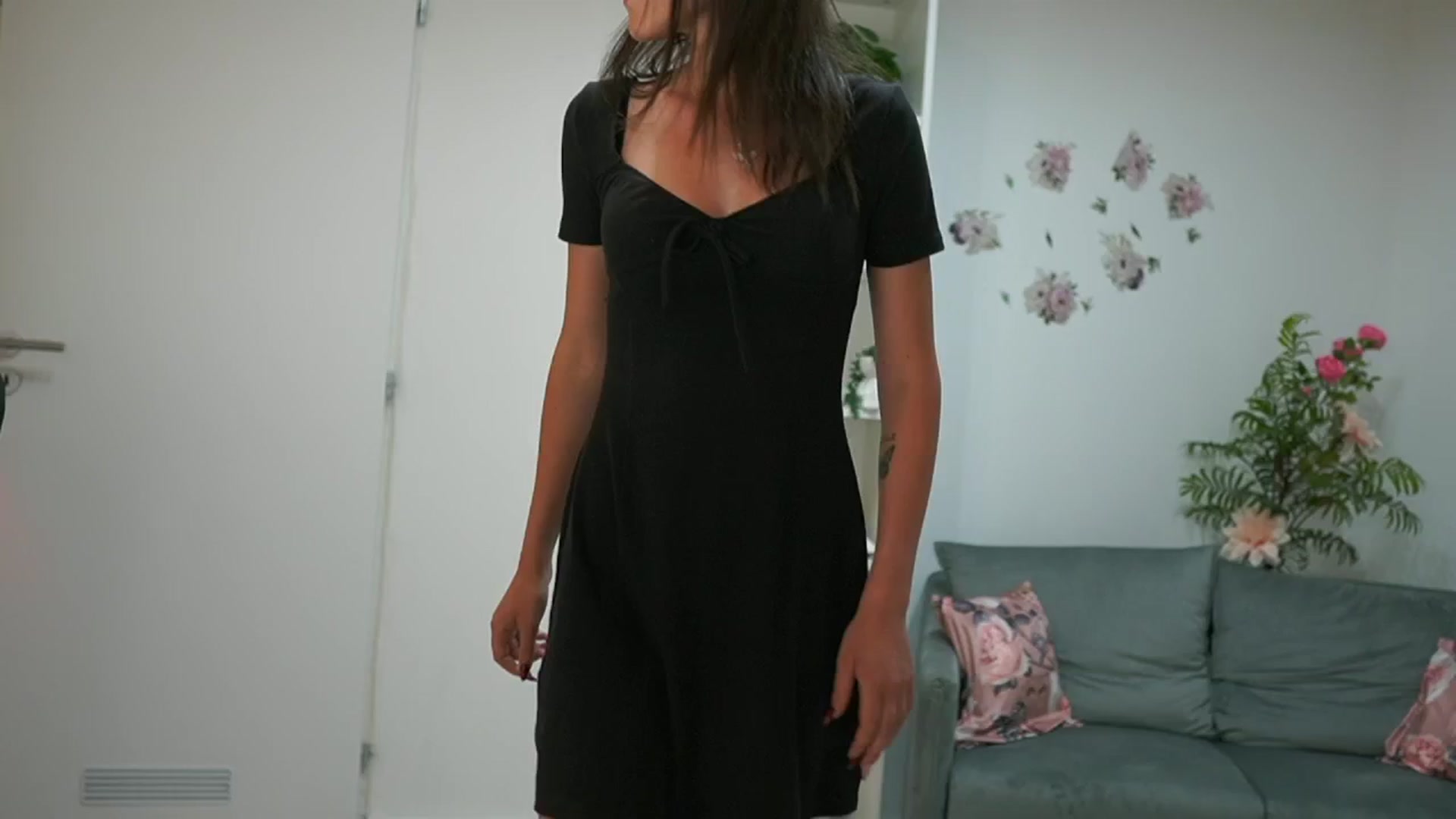 Gallery image thumbnail from Melissa__More's myfreecams stream on, 06/20/2024, 11:03 image 10 of 20