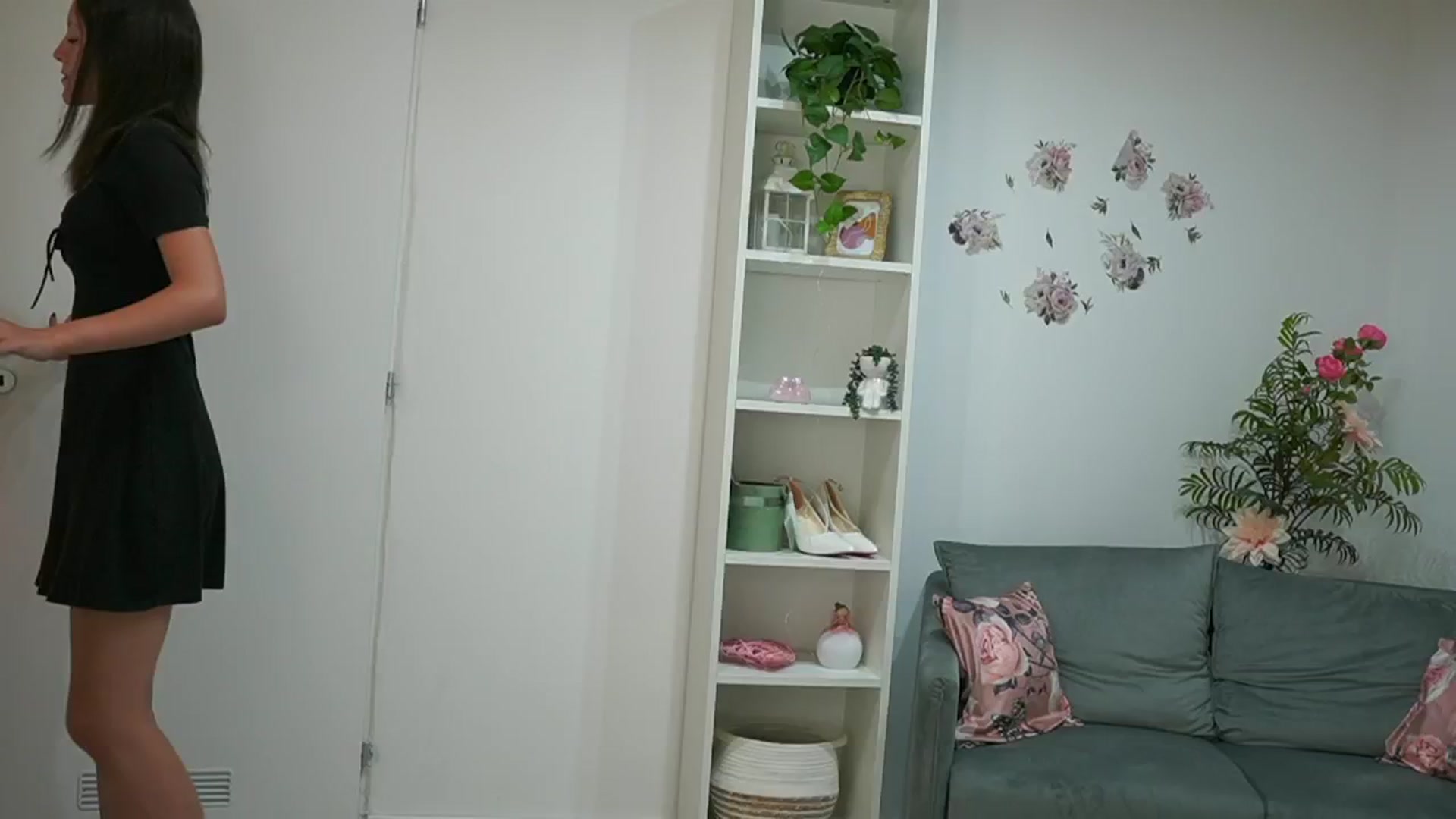Gallery image thumbnail from Melissa__More's myfreecams stream on, 06/20/2024, 12:23 image 1 of 20