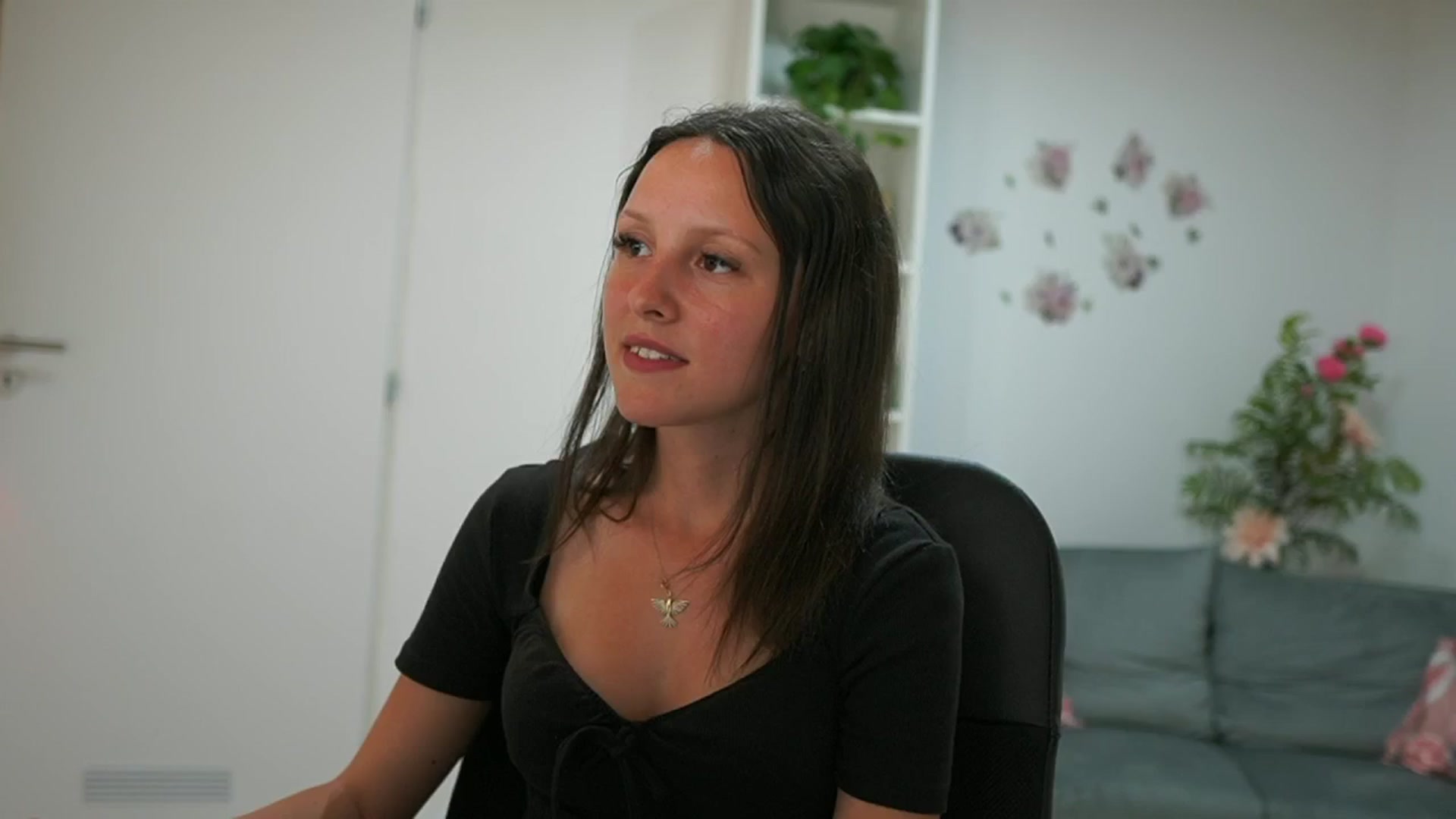 Gallery image thumbnail from Melissa__More's myfreecams stream on, 06/20/2024, 12:23 image 10 of 20