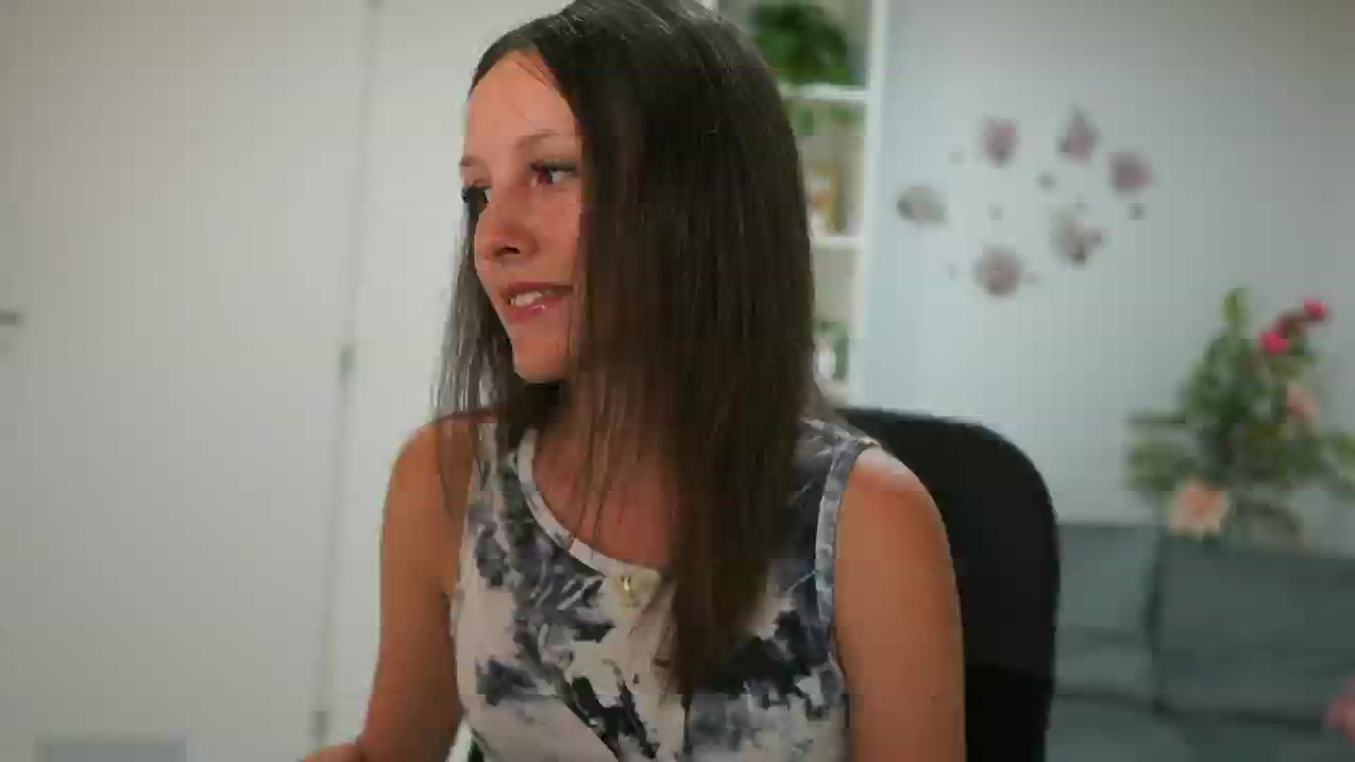 Gallery image thumbnail from Melissa__More's myfreecams stream on, 06/23/2024, 08:34 image 4 of 20
