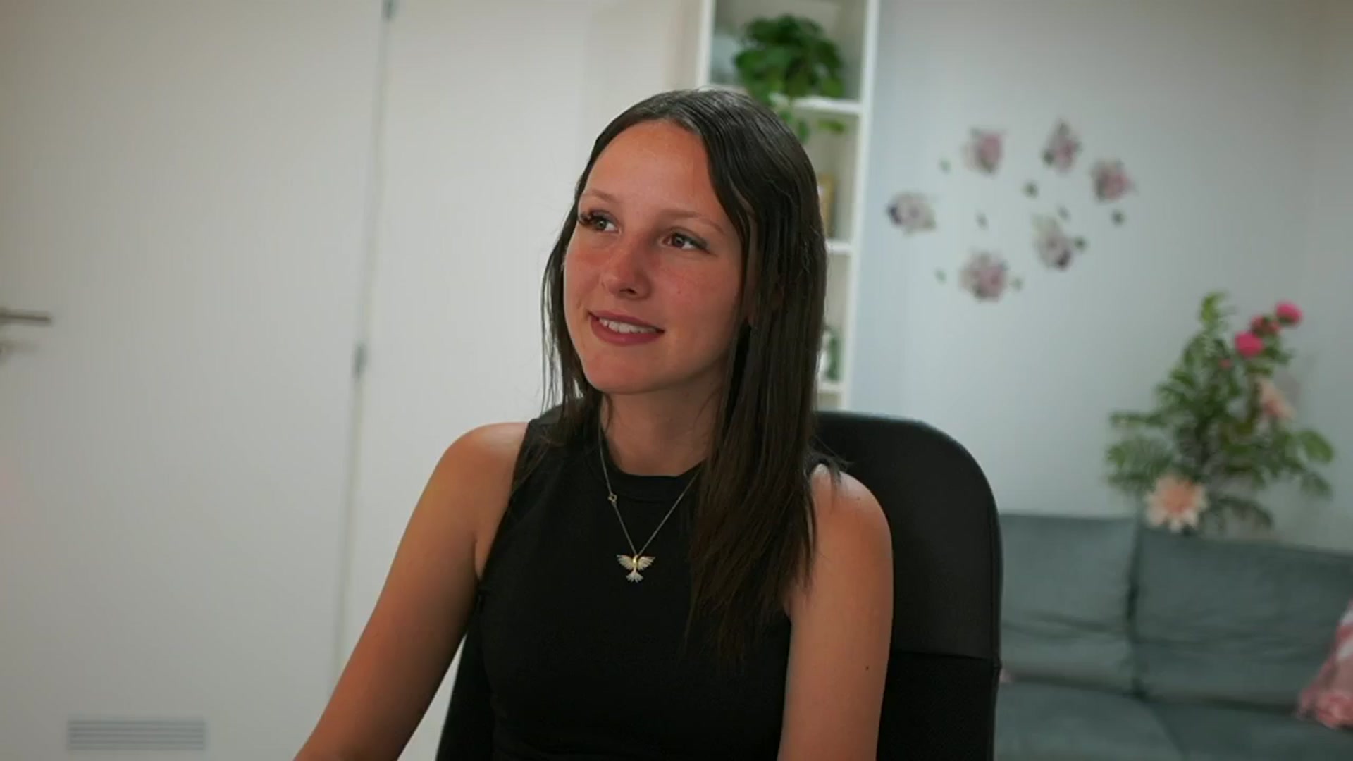 Gallery image thumbnail from Melissa__More's myfreecams stream on, 06/27/2024, 08:20 image 19 of 20