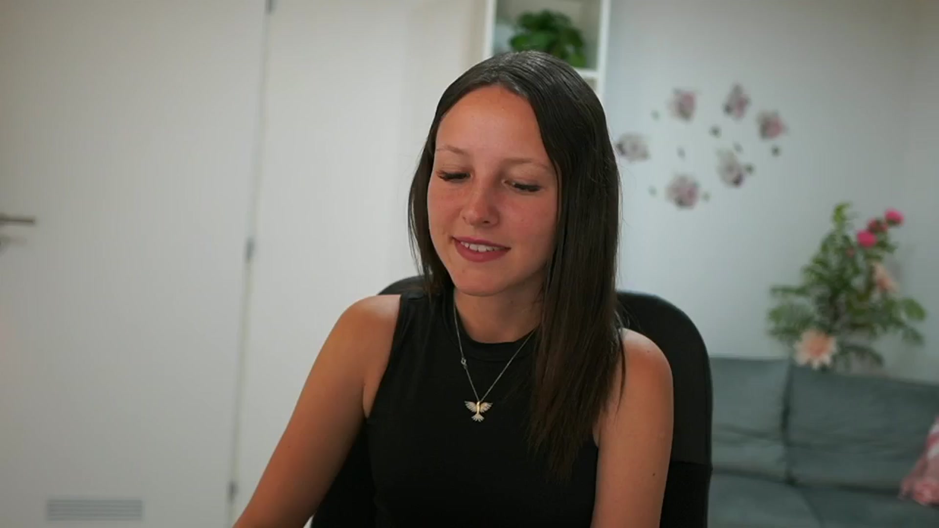 Gallery image thumbnail from Melissa__More's myfreecams stream on, 06/27/2024, 08:20 image 2 of 20