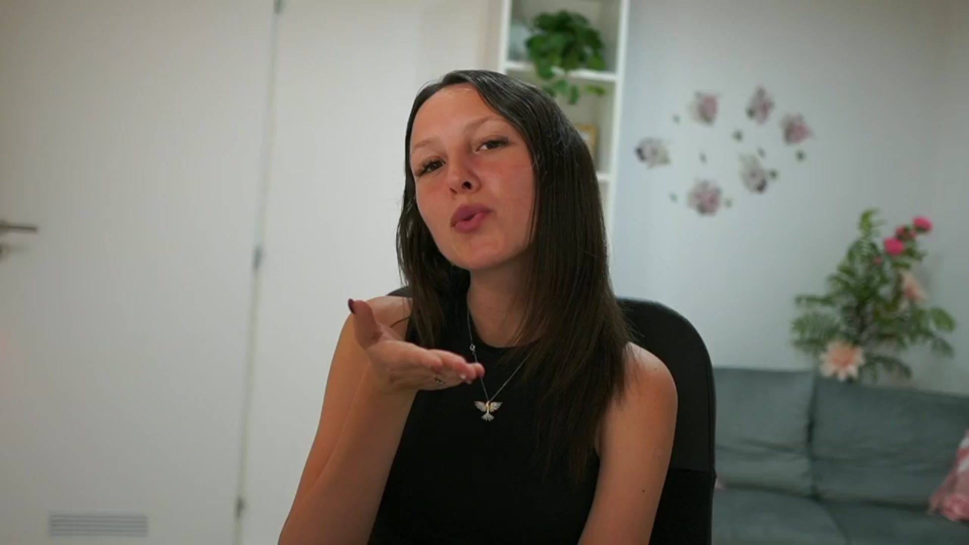 Gallery image thumbnail from Melissa__More's myfreecams stream on, 06/27/2024, 08:48 image 12 of 20