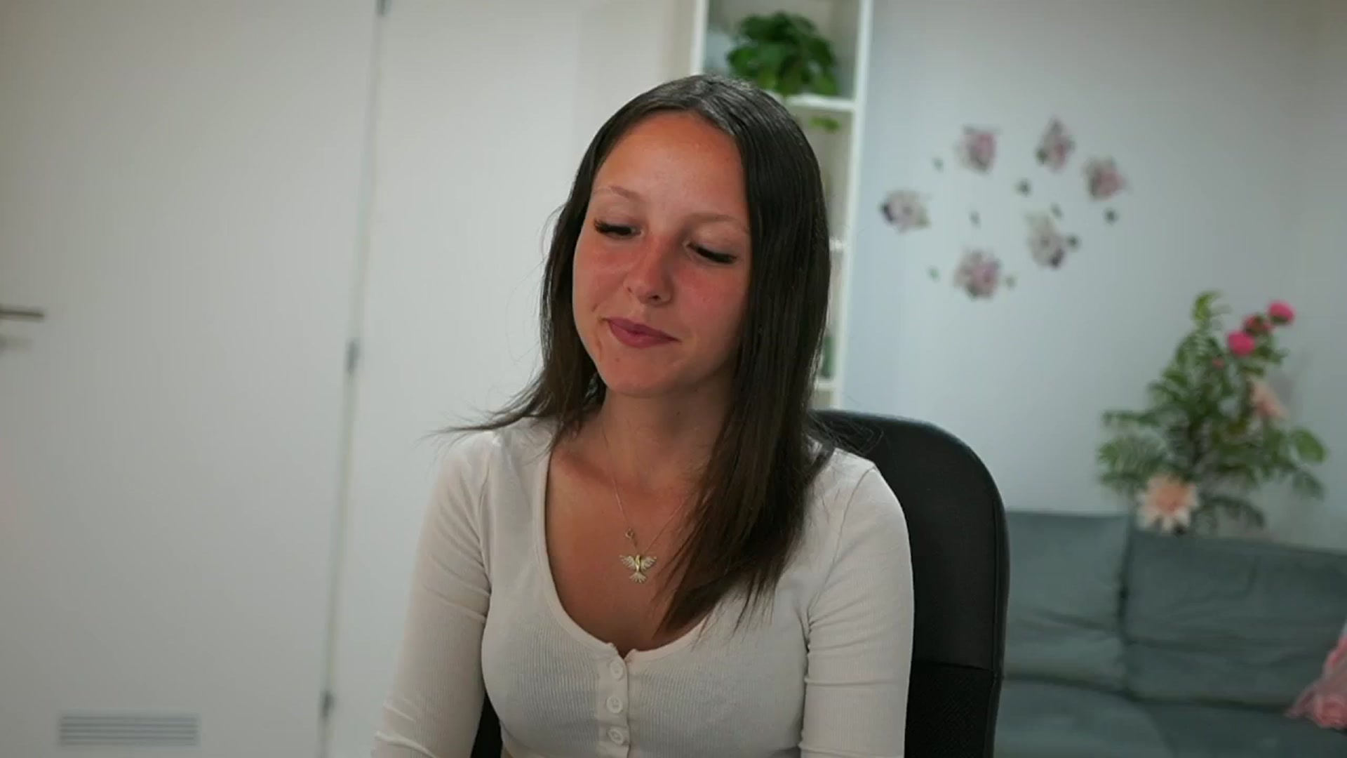 Gallery image thumbnail from Melissa__More's myfreecams stream on, 07/03/2024, 08:33 image 10 of 20