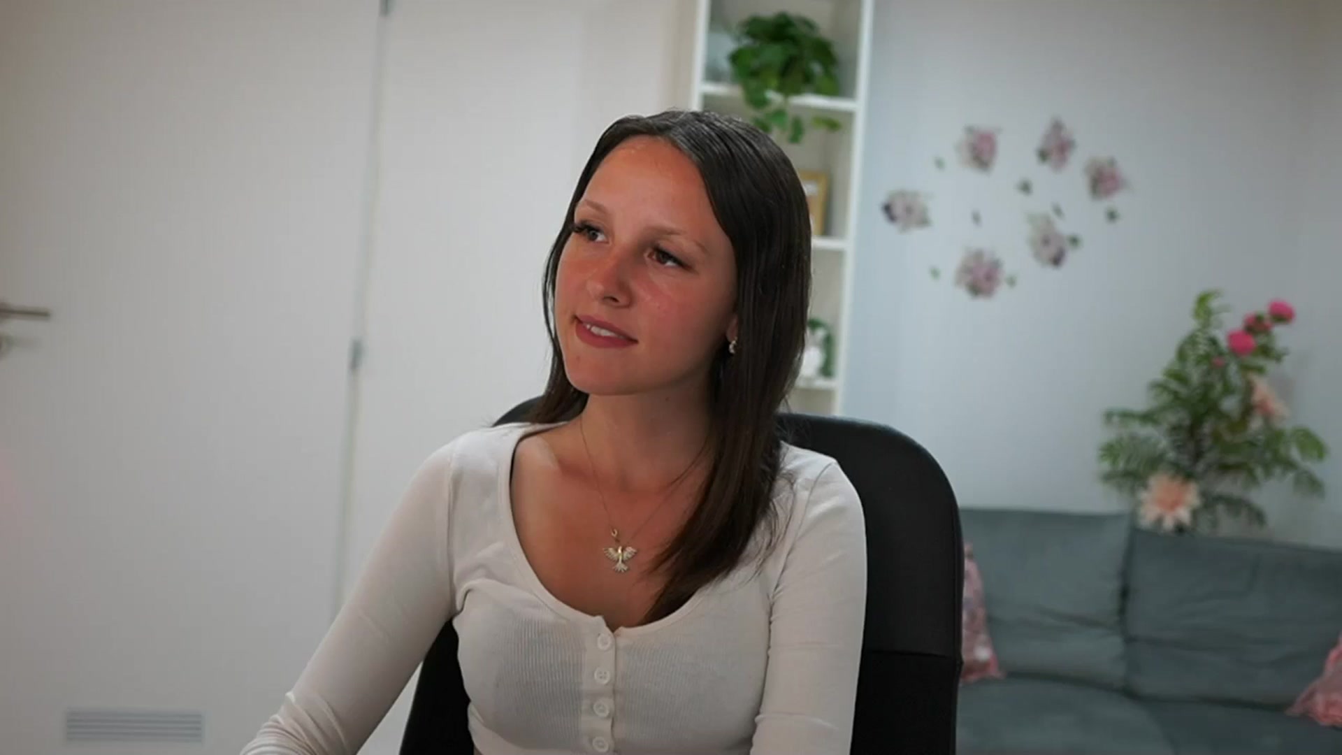 Gallery image thumbnail from Melissa__More's myfreecams stream on, 07/03/2024, 12:57 image 8 of 20