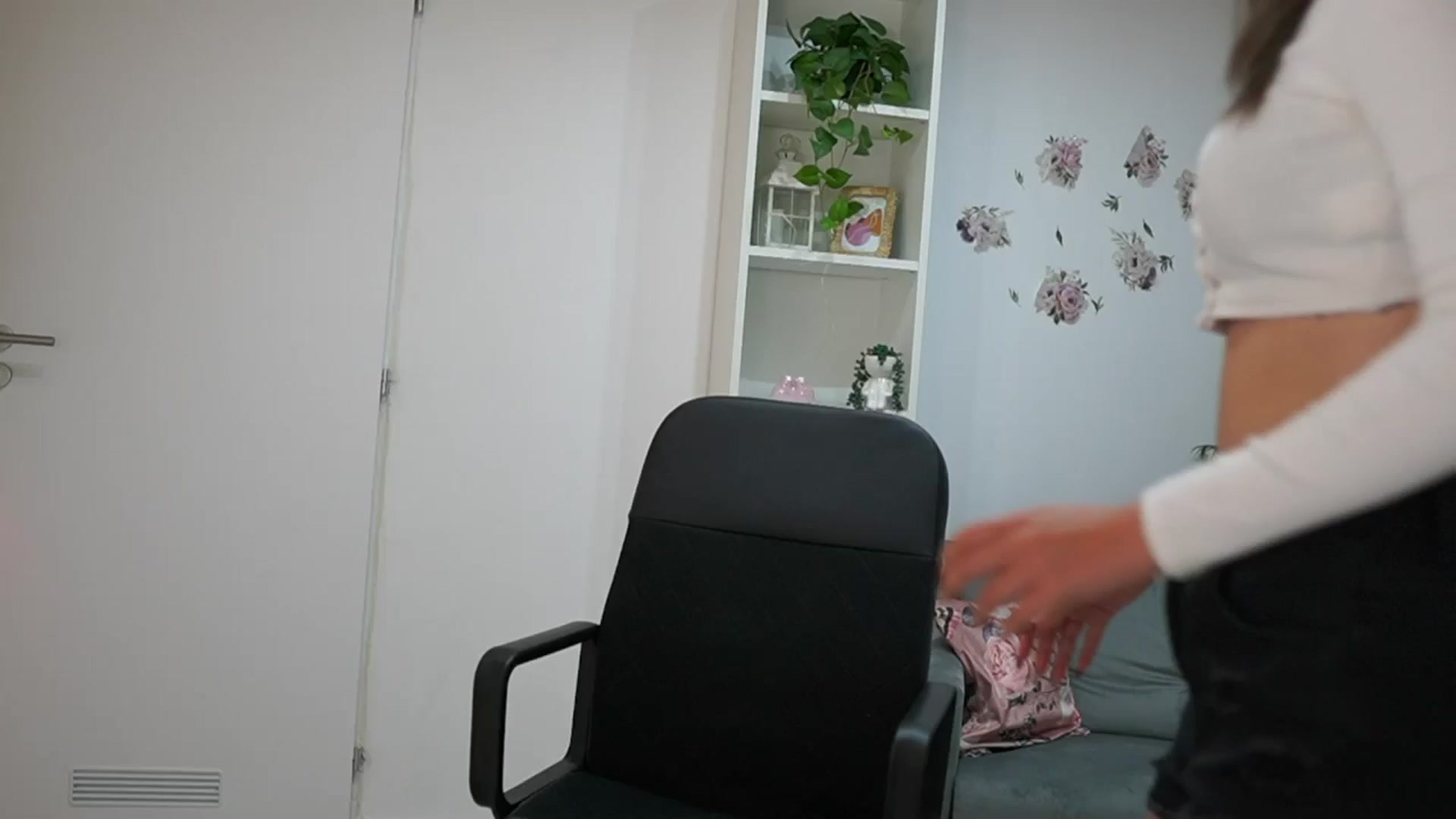 Gallery image thumbnail from Melissa__More's myfreecams stream on, 07/03/2024, 12:57 image 10 of 20