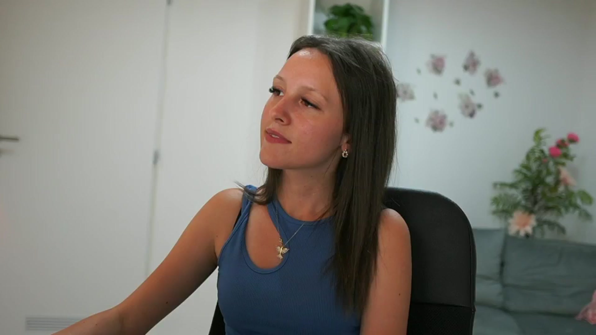 Gallery image thumbnail from Melissa__More's myfreecams stream on, 07/04/2024, 11:58 image 16 of 20